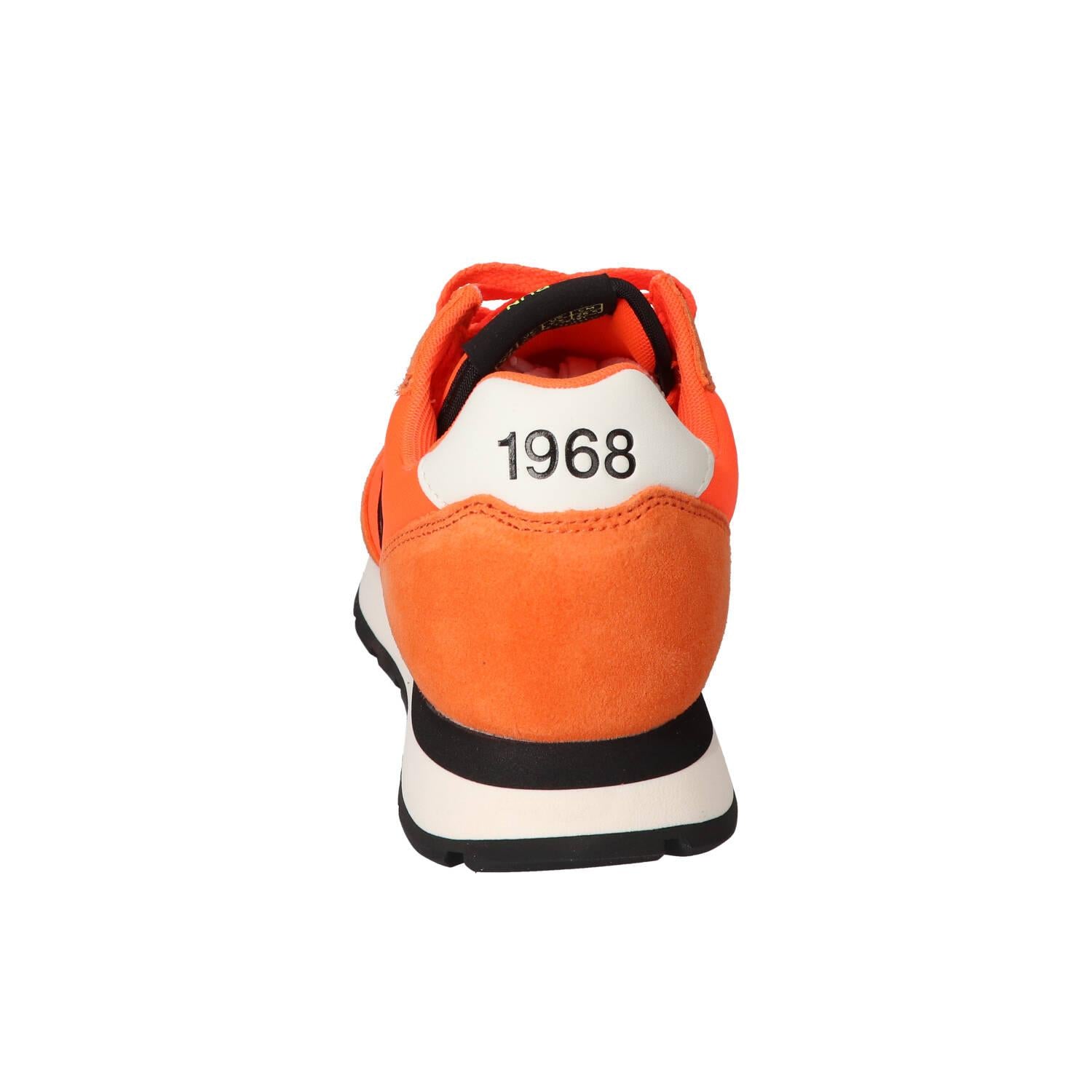 Sneakers, Oranje