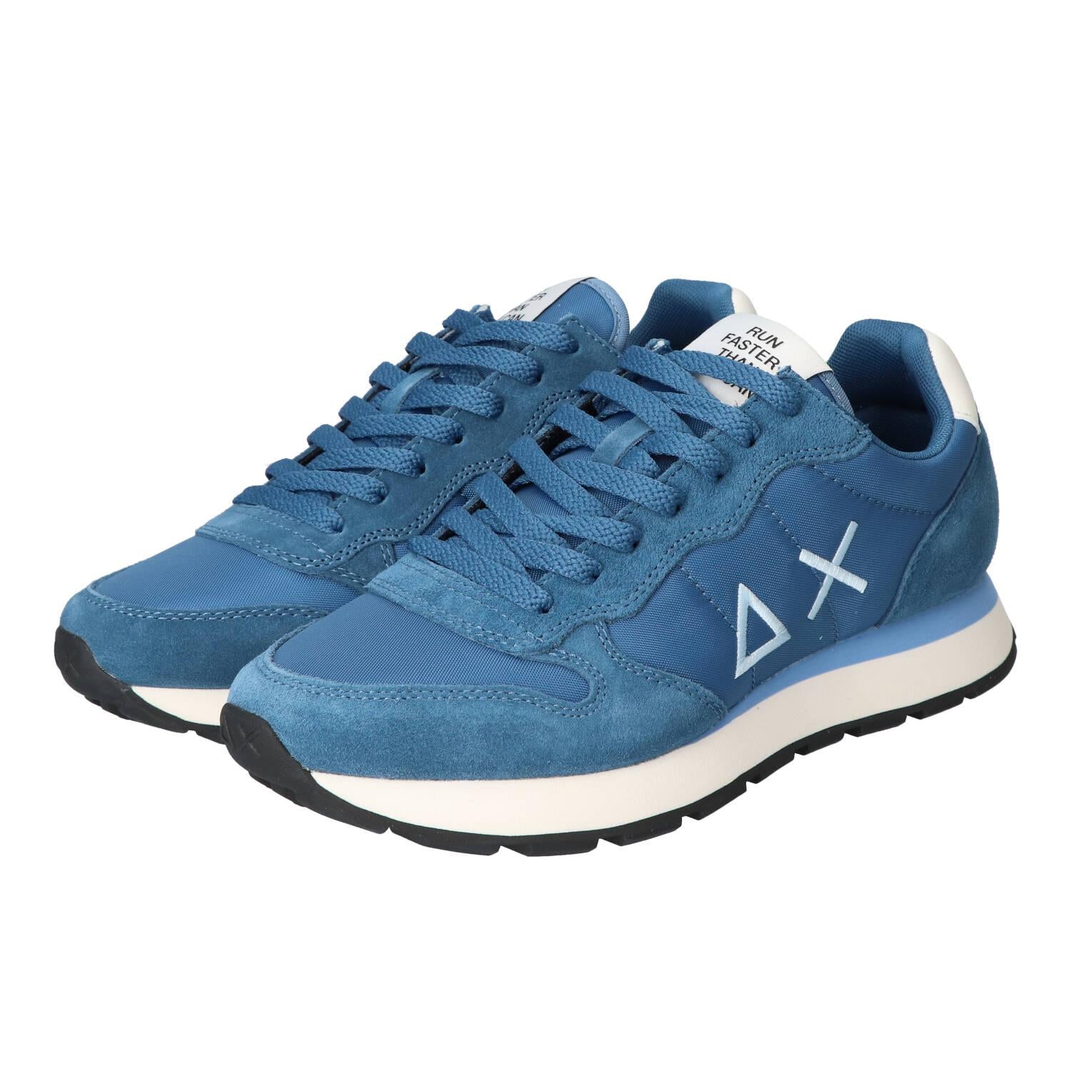 Sneakers, Lichtblauw