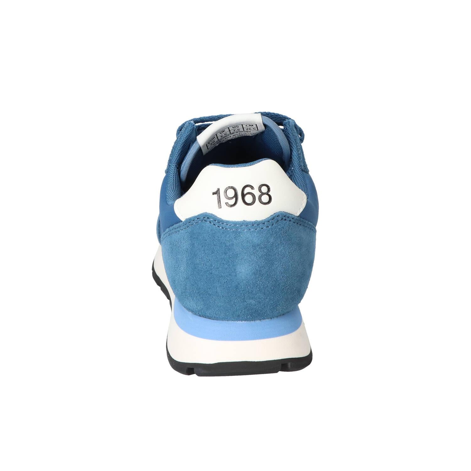 Sneakers, Lichtblauw