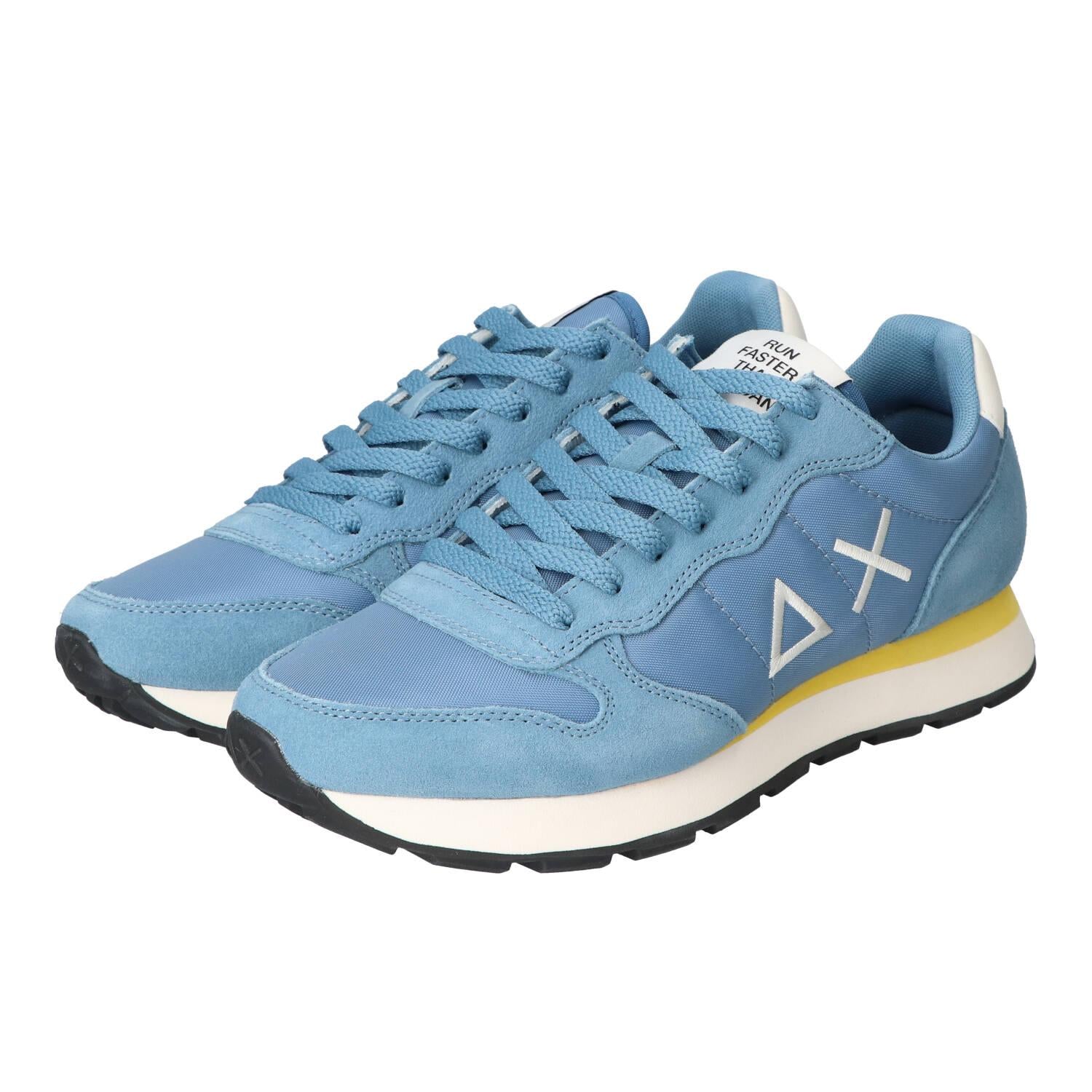 Sneakers, Lichtblauw