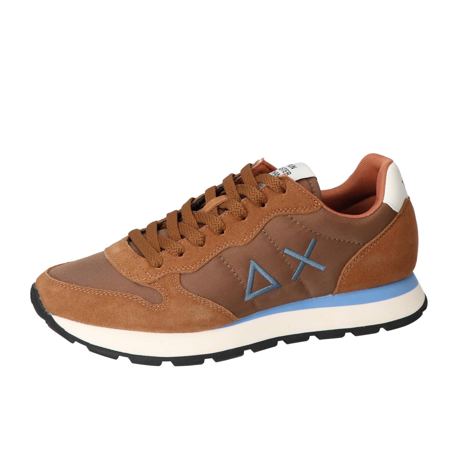 Sneakers, Cognac