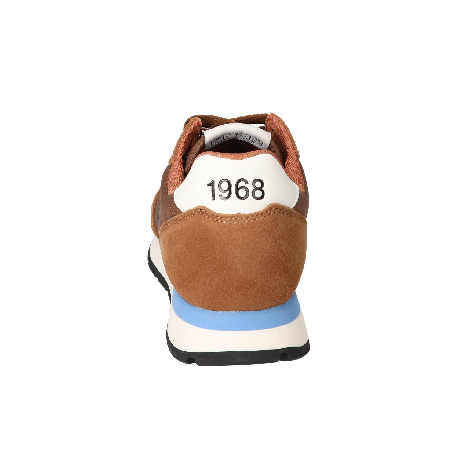 Sneakers, Cognac