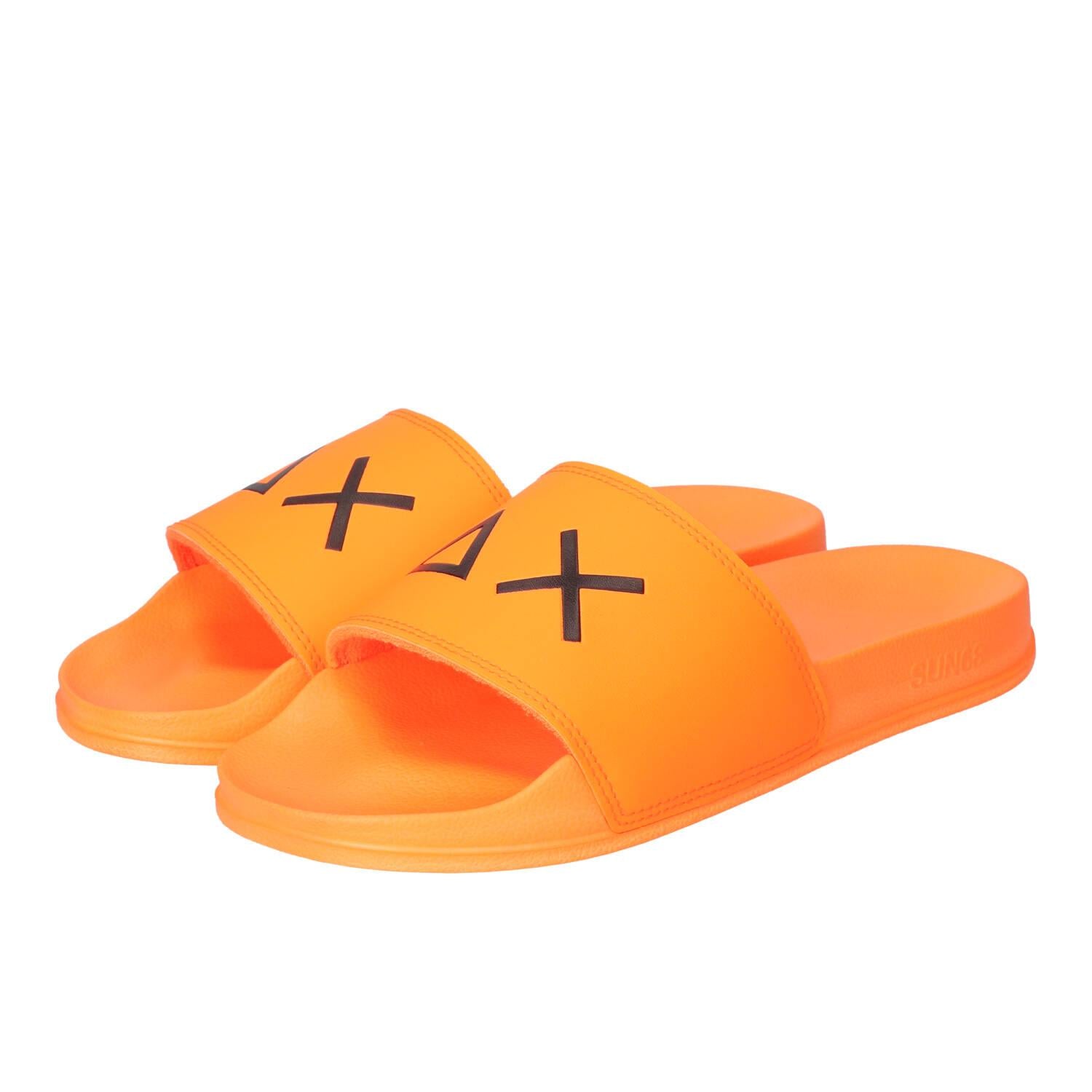 Slippers, Oranje
