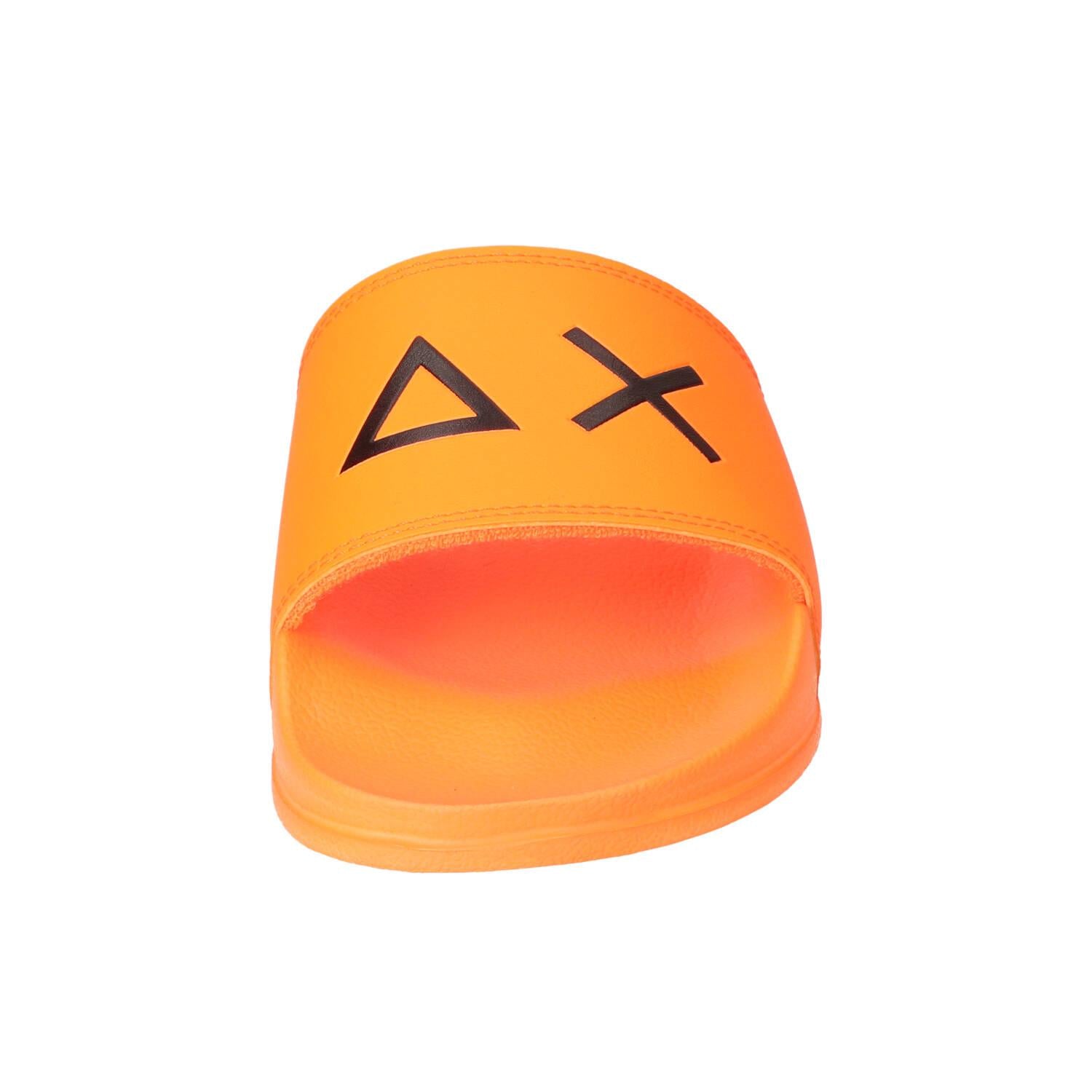 Slippers, Oranje