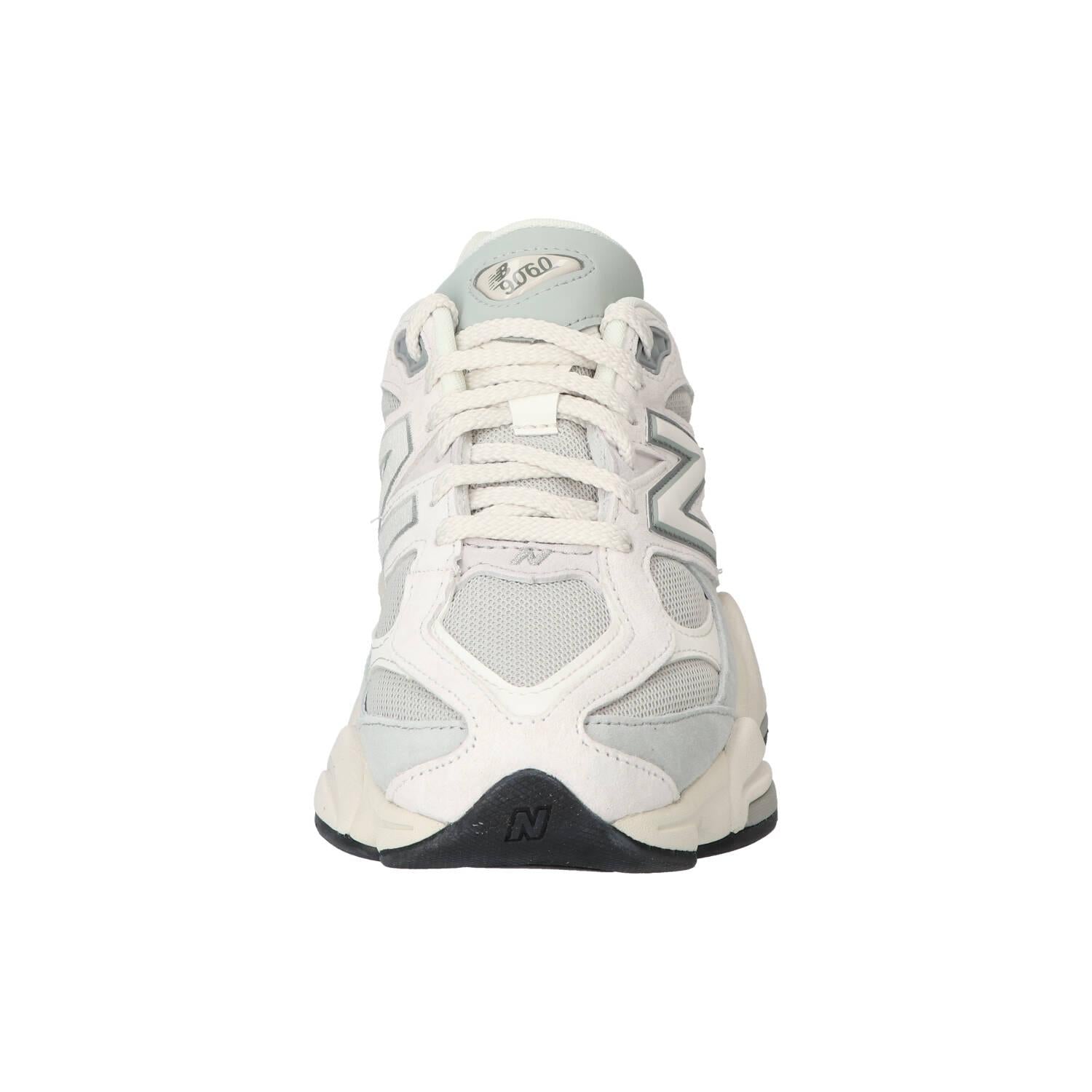 Sneakers, Grijs