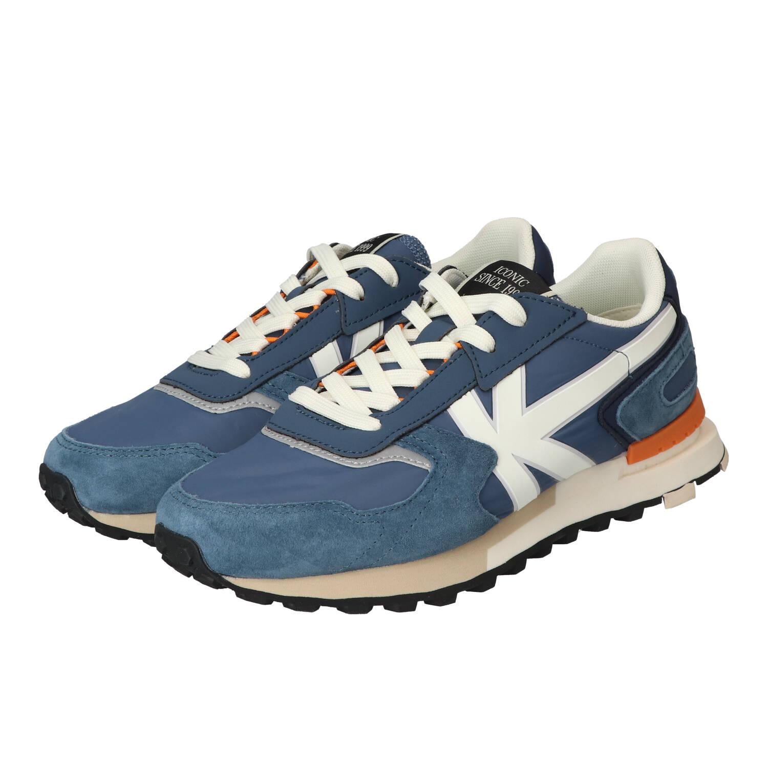 Sneakers, Lichtblauw