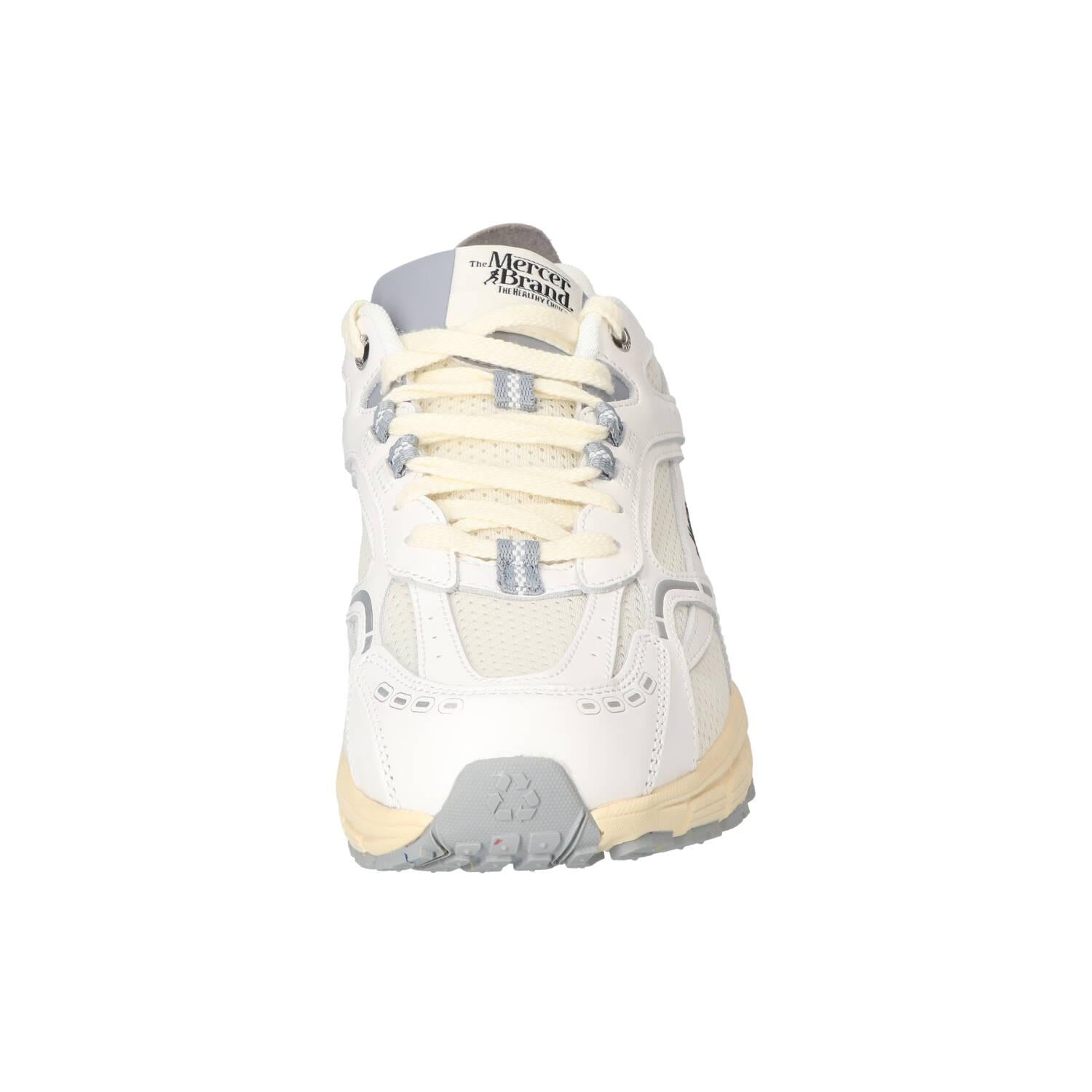 Sneakers, Wit