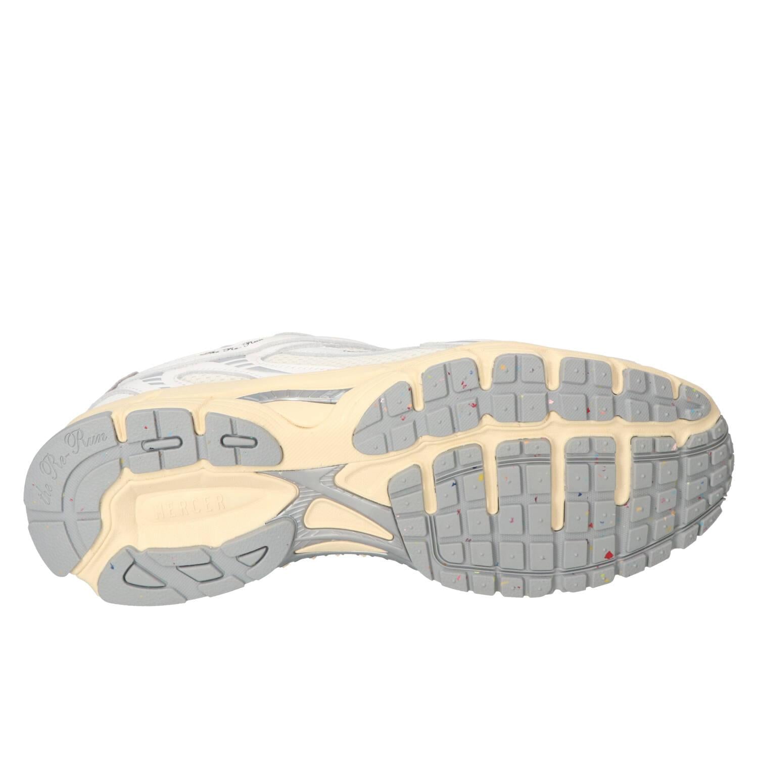 Sneakers, Wit