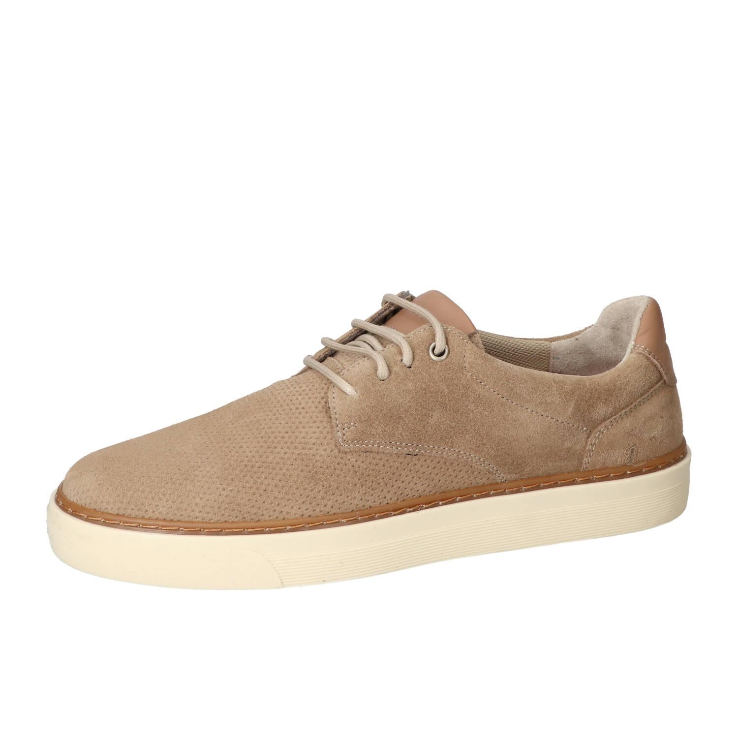 Veterschoenen, Lichtbeige