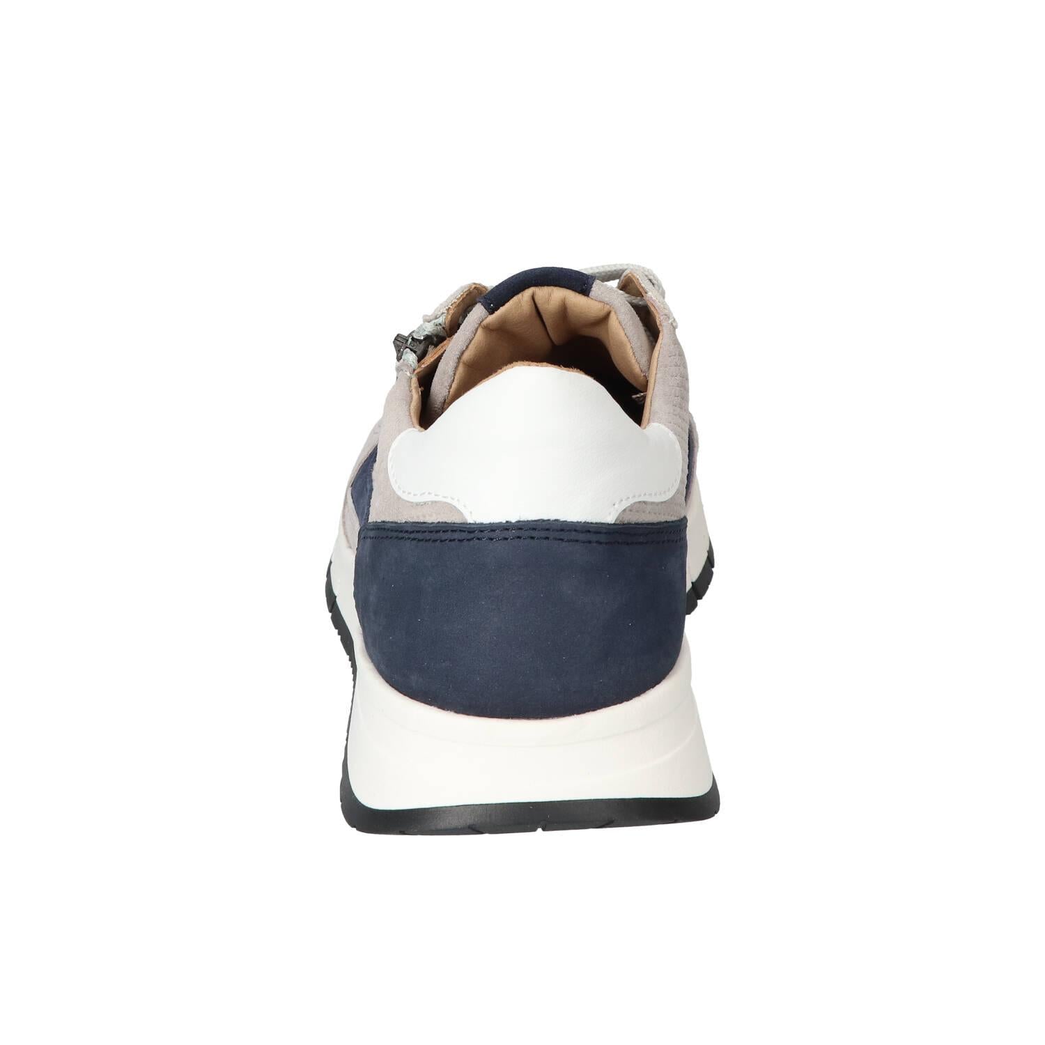 Sneakers, Grijs