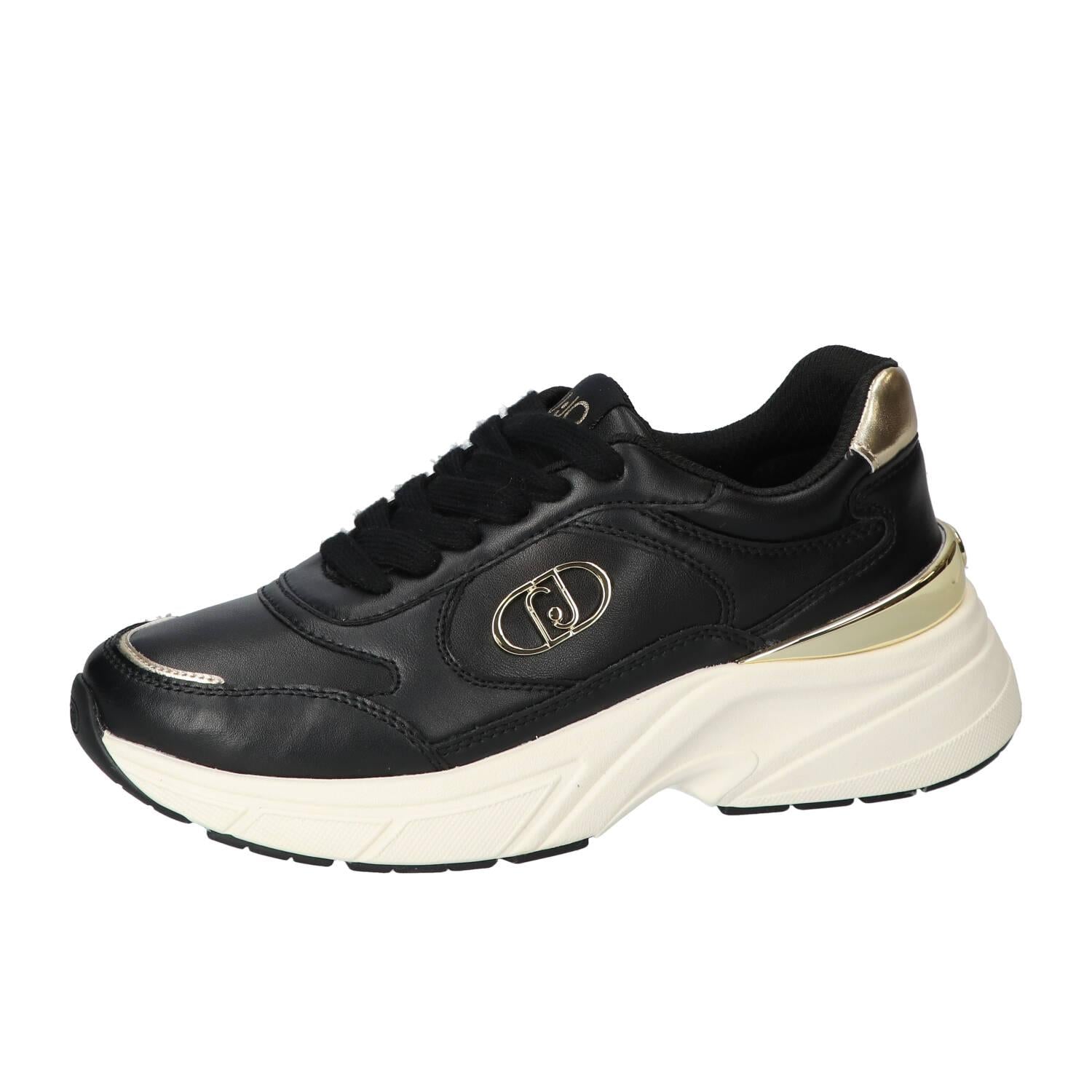 Sneakers, Zwart