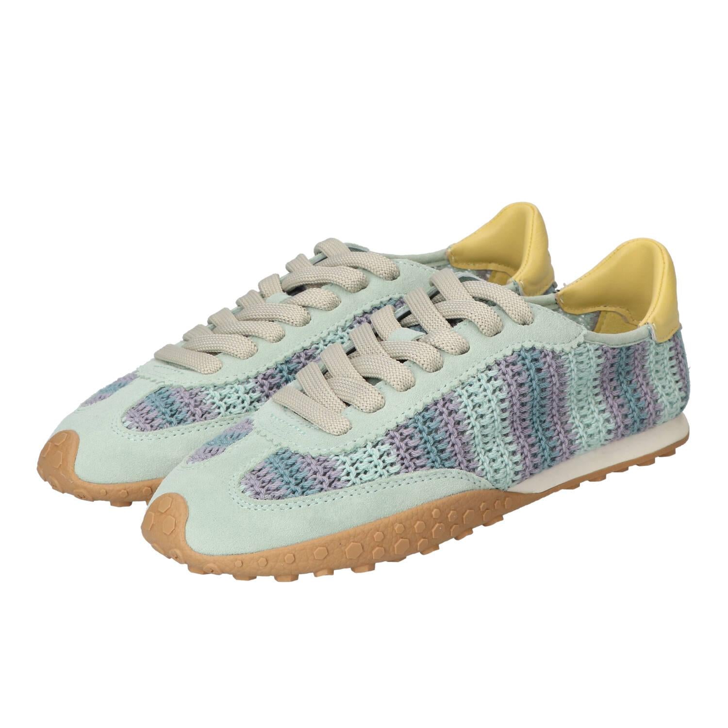 Sneakers, Lichtblauw