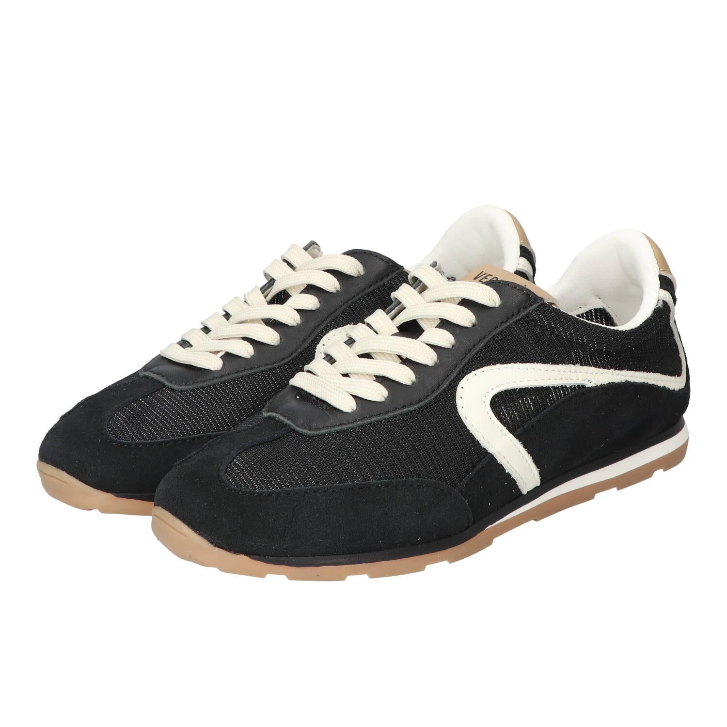 Sneakers, Zwart