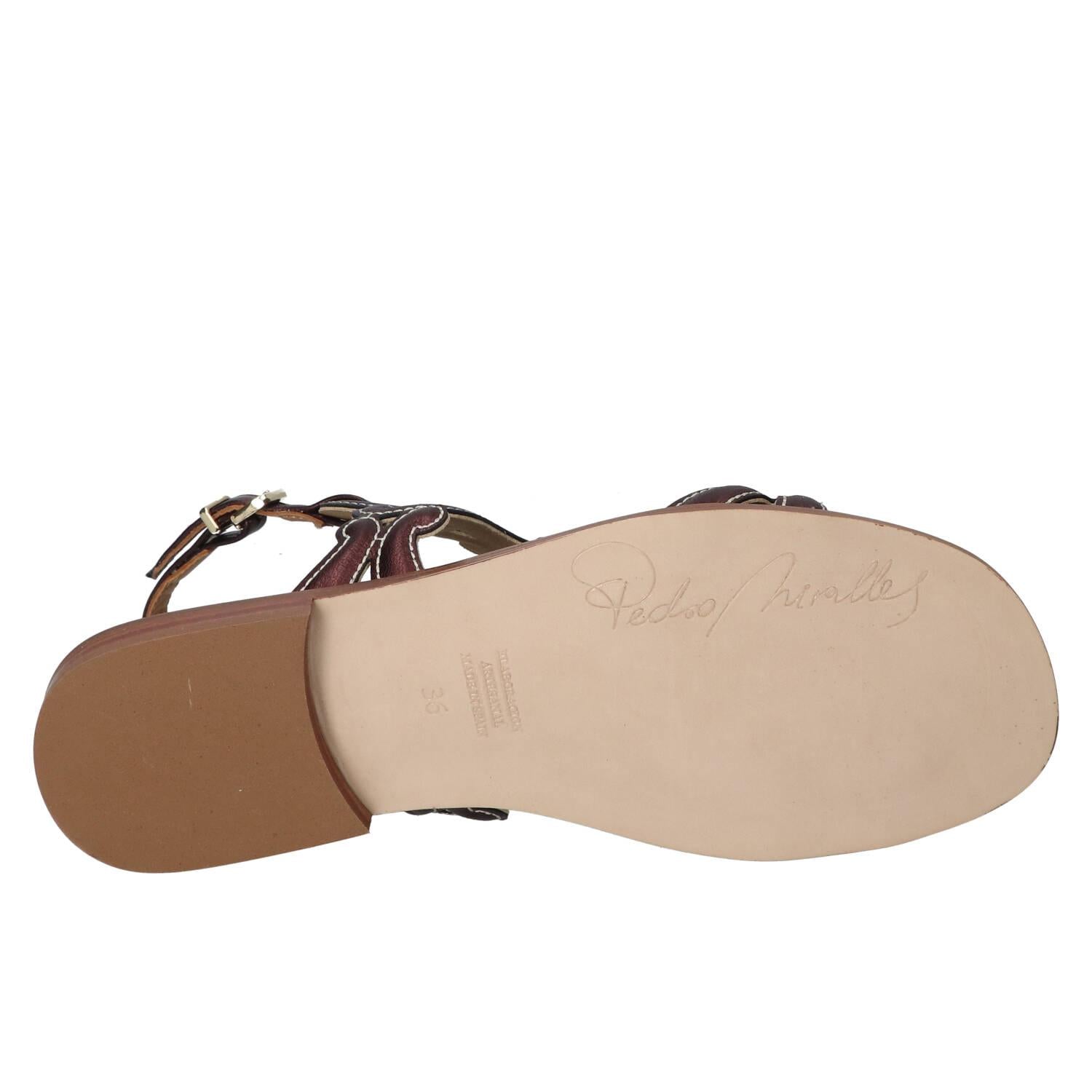 Sandalen, Brons