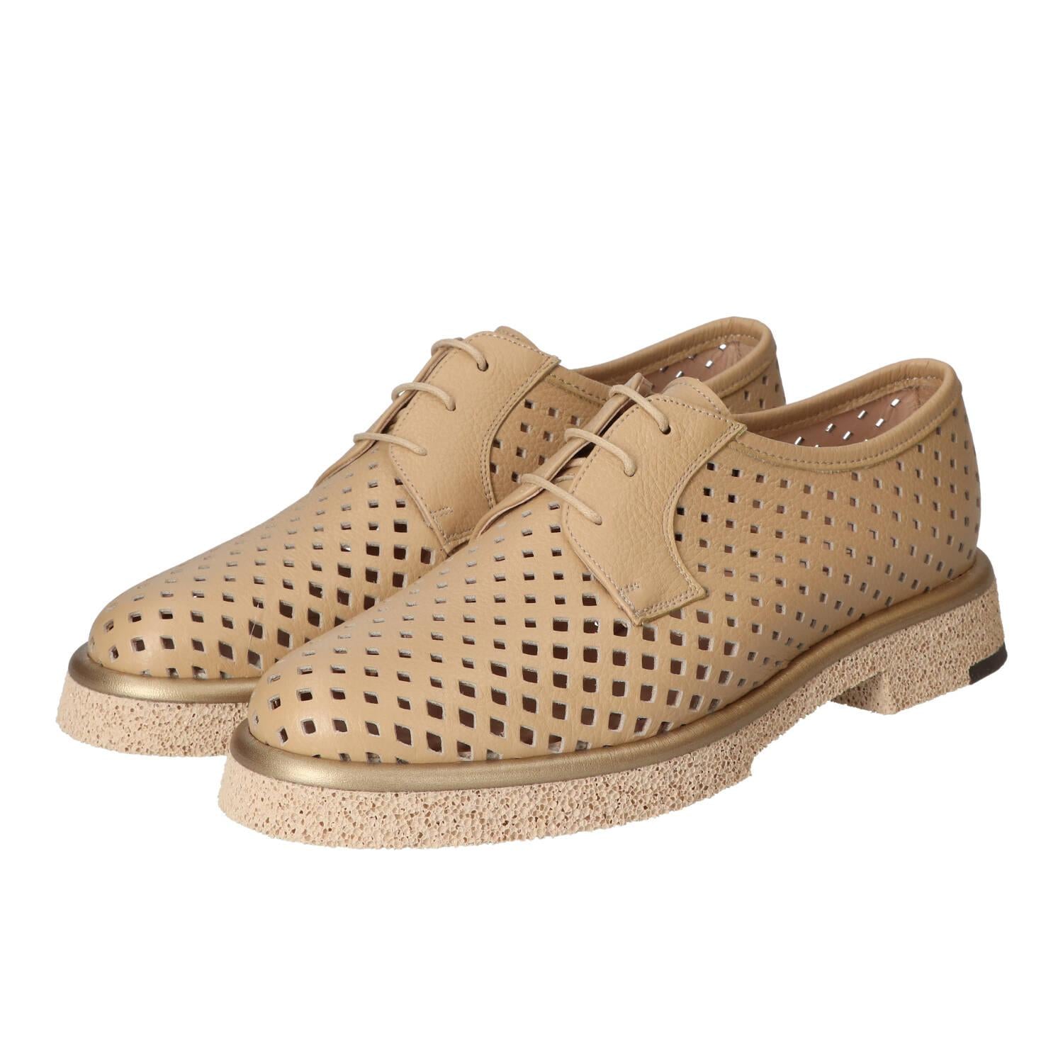 Veterschoenen, Lichtbeige