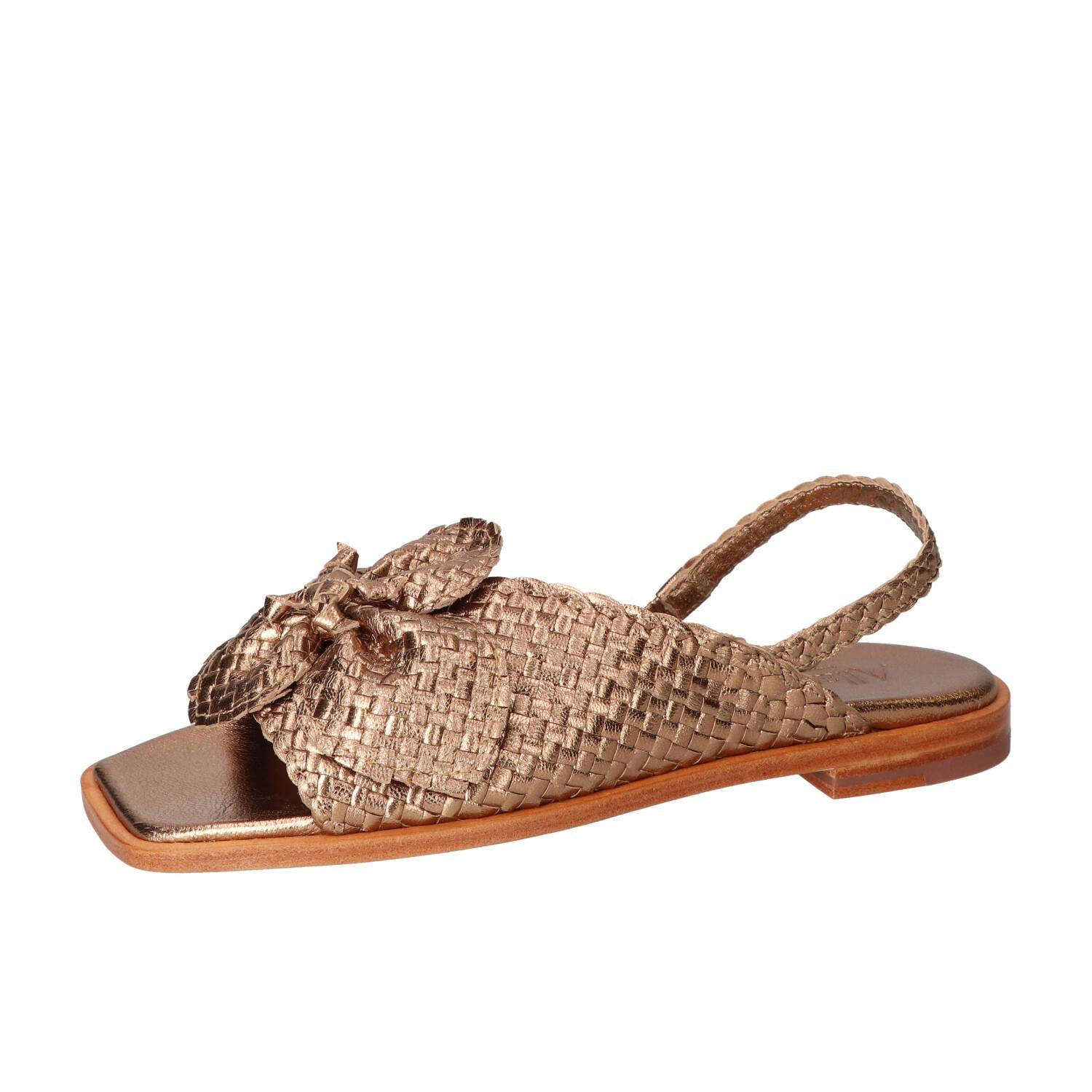 Sandalen, Brons