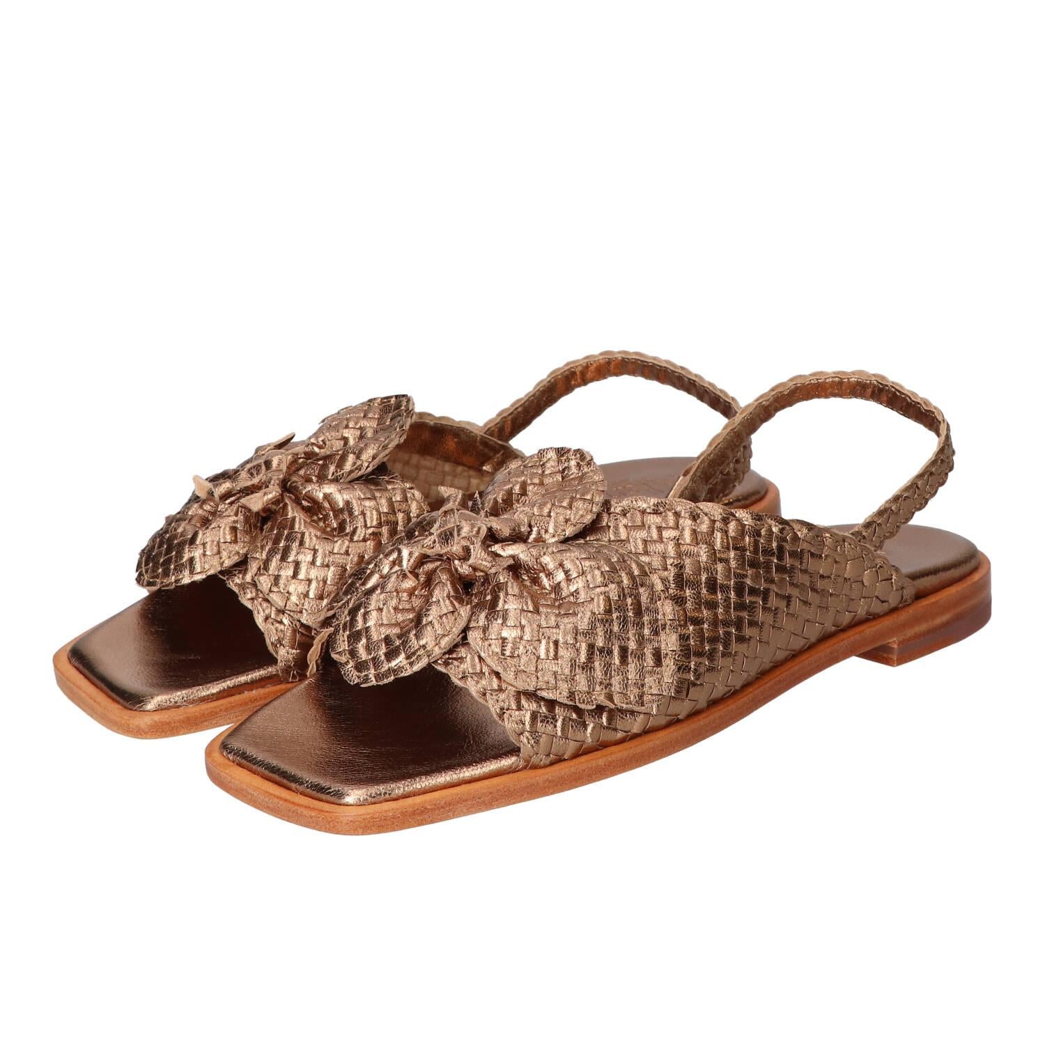 Sandalen, Brons
