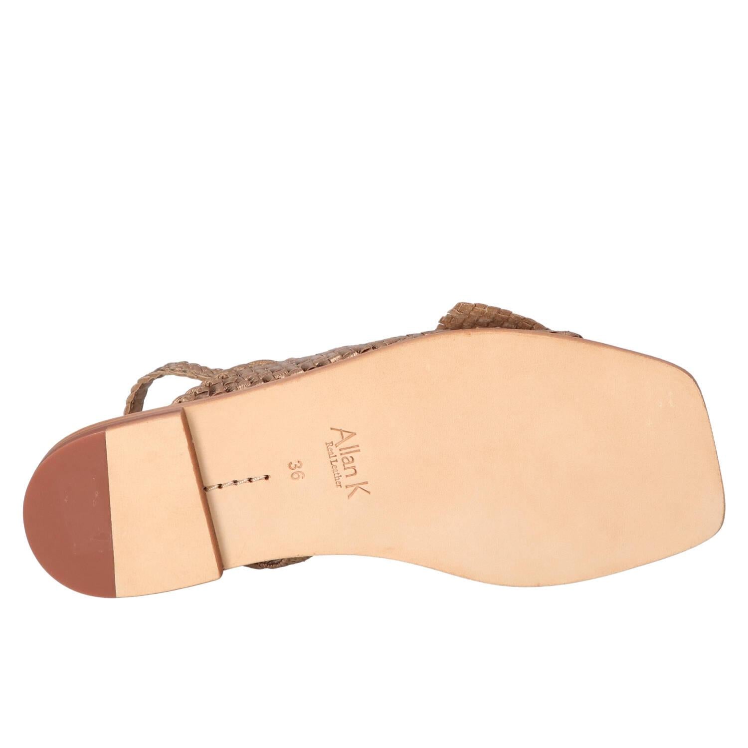 Sandalen, Brons
