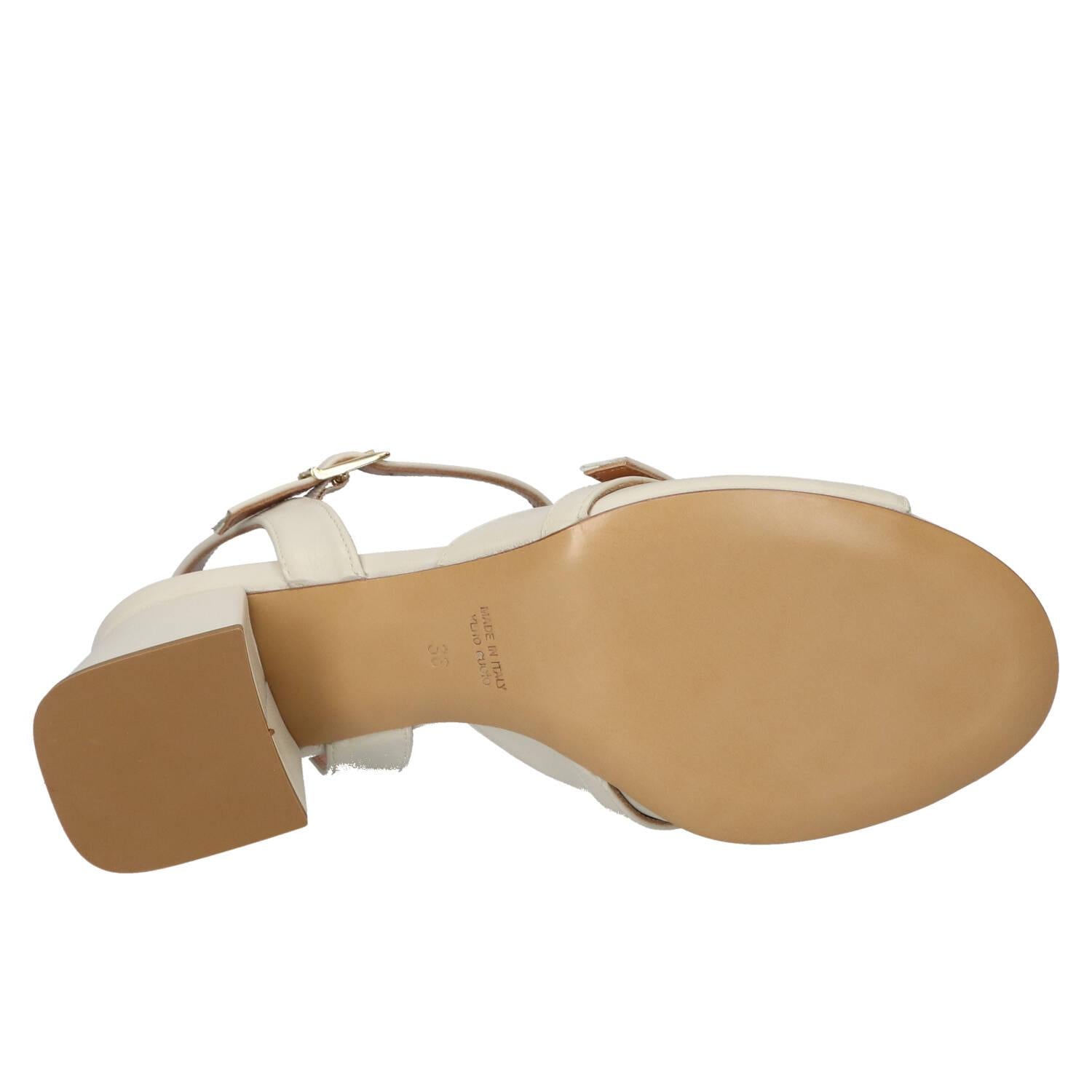 Sandalen, Off White