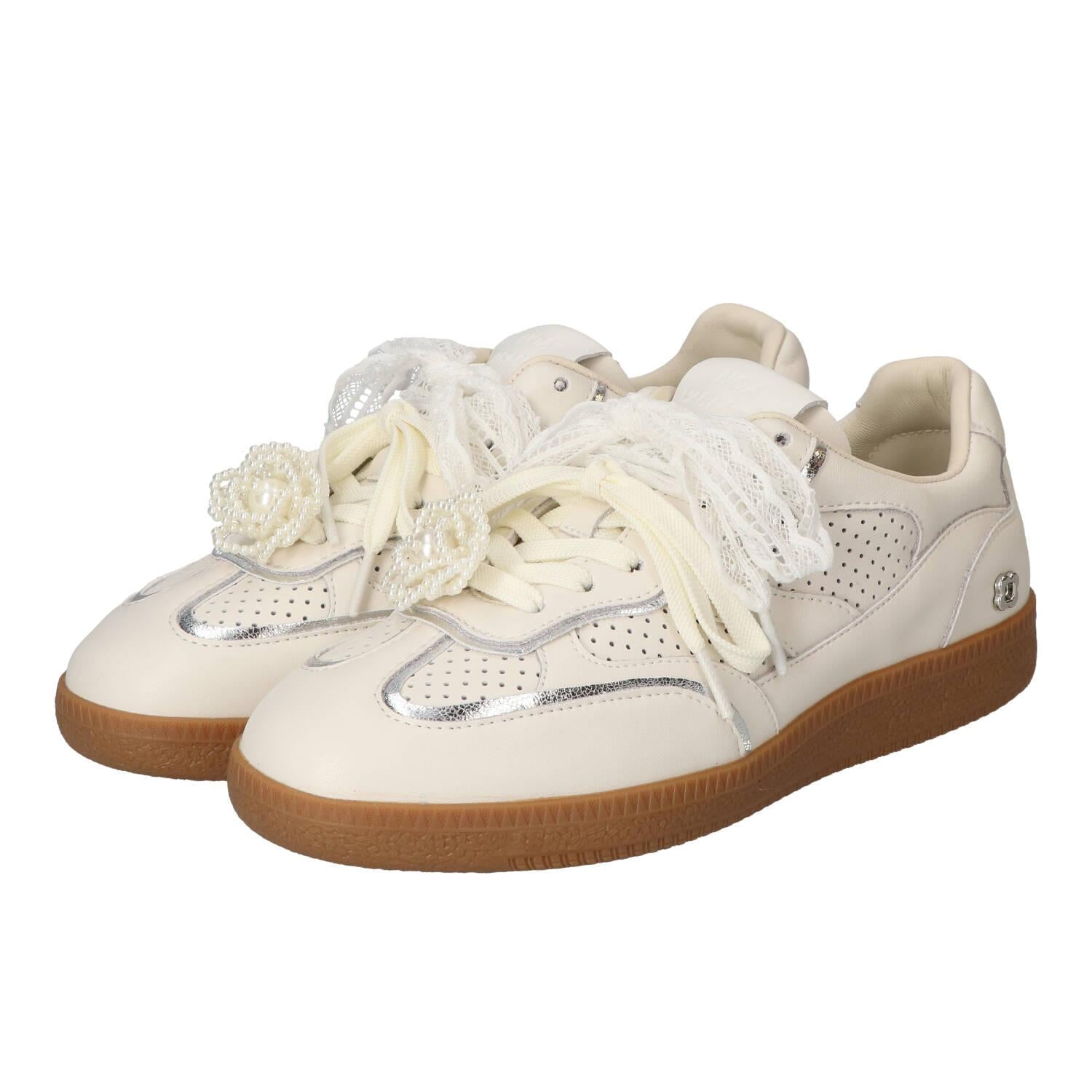 Sneakers, Wit