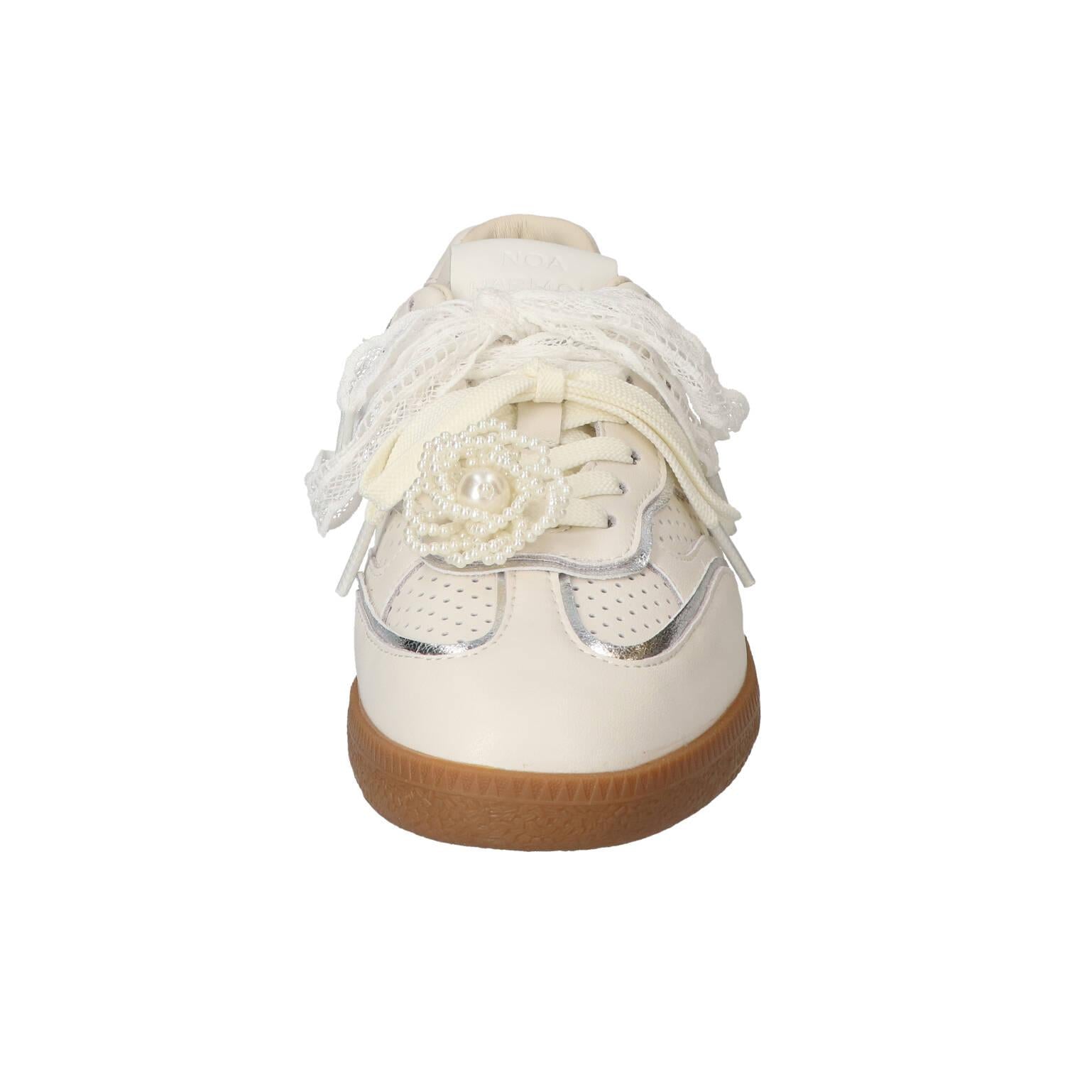 Sneakers, Wit