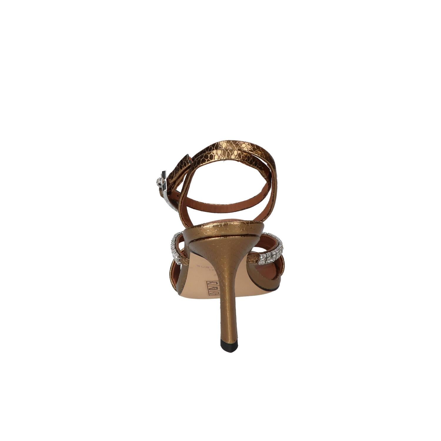 Sandalen, Brons