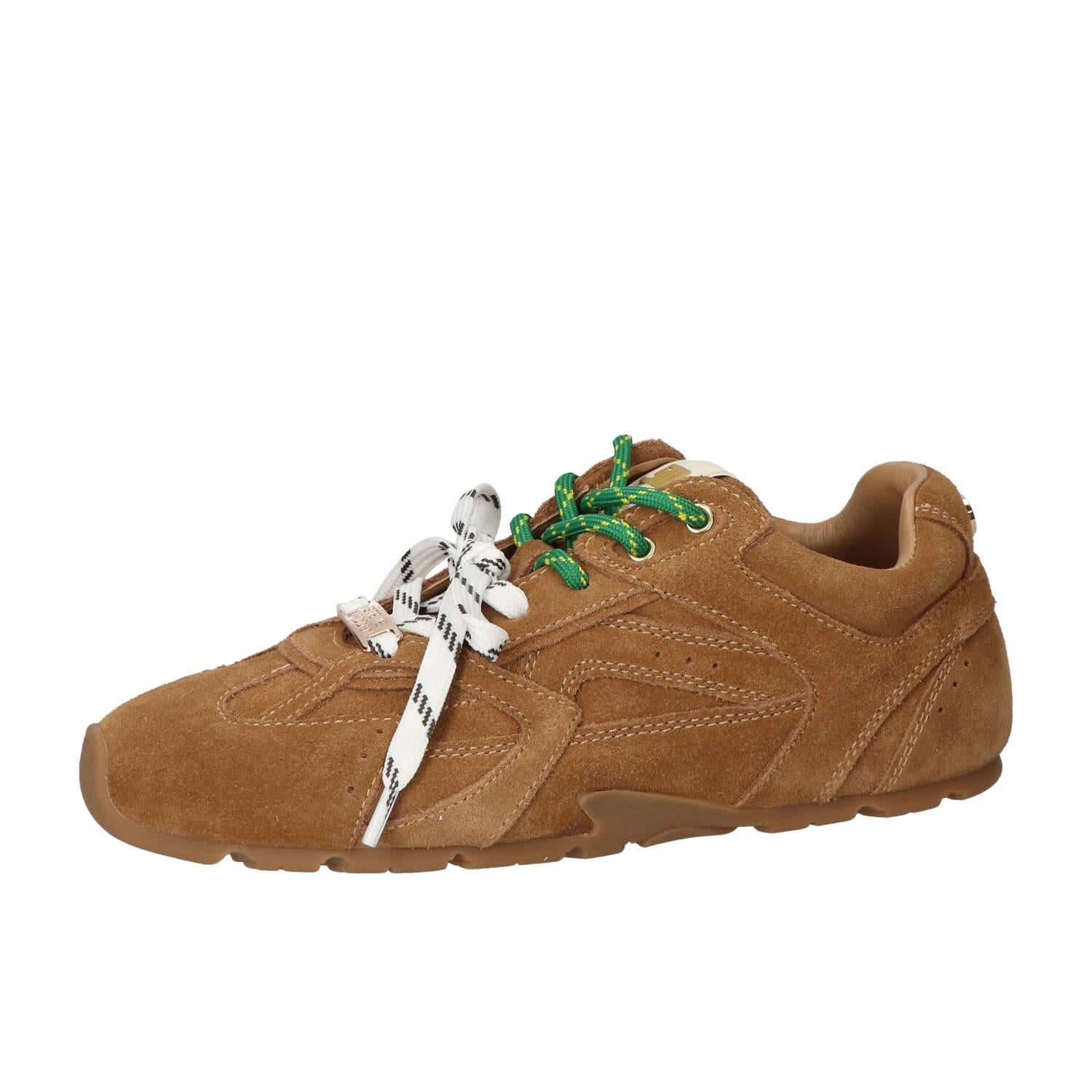 Sneakers, Cognac