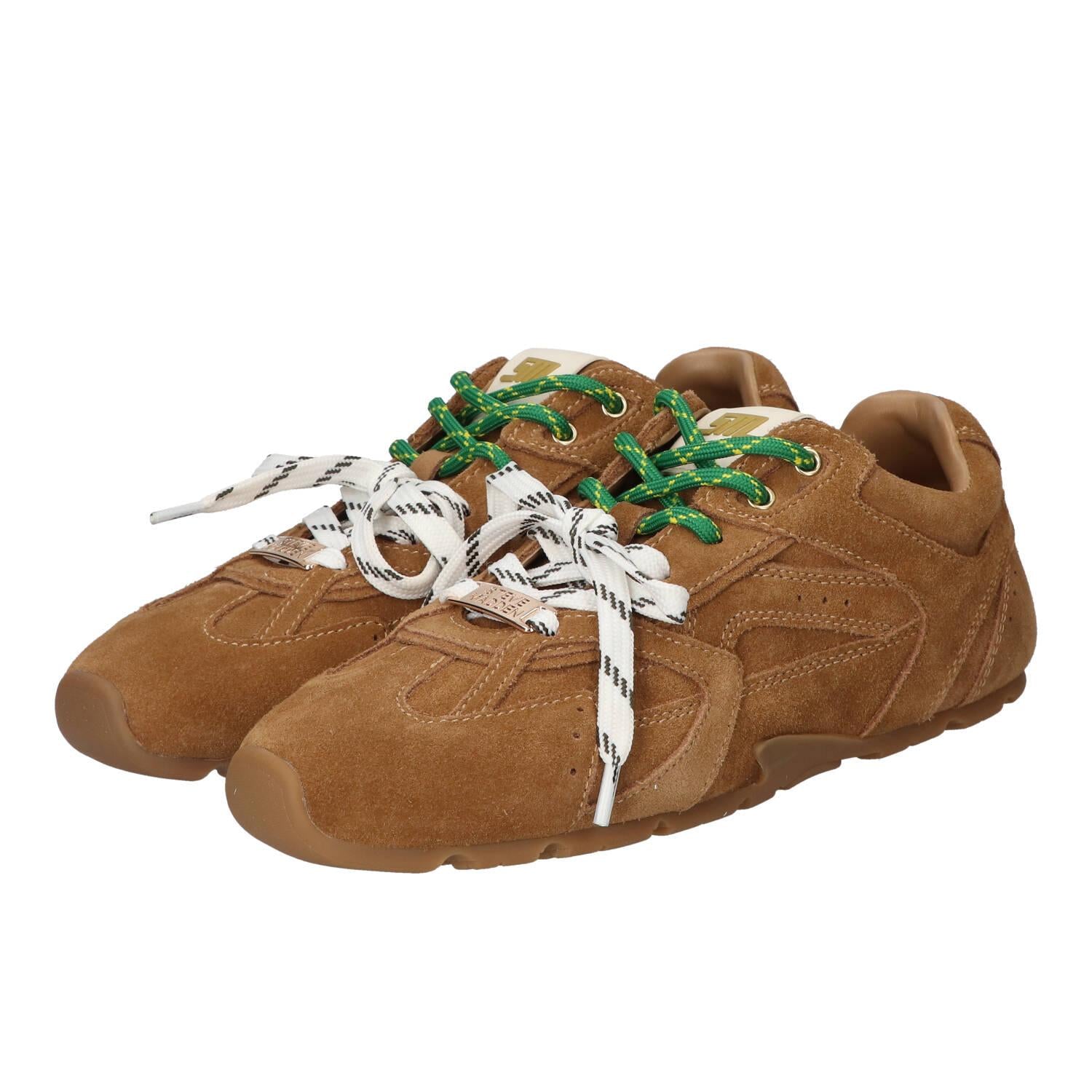 Sneakers, Cognac