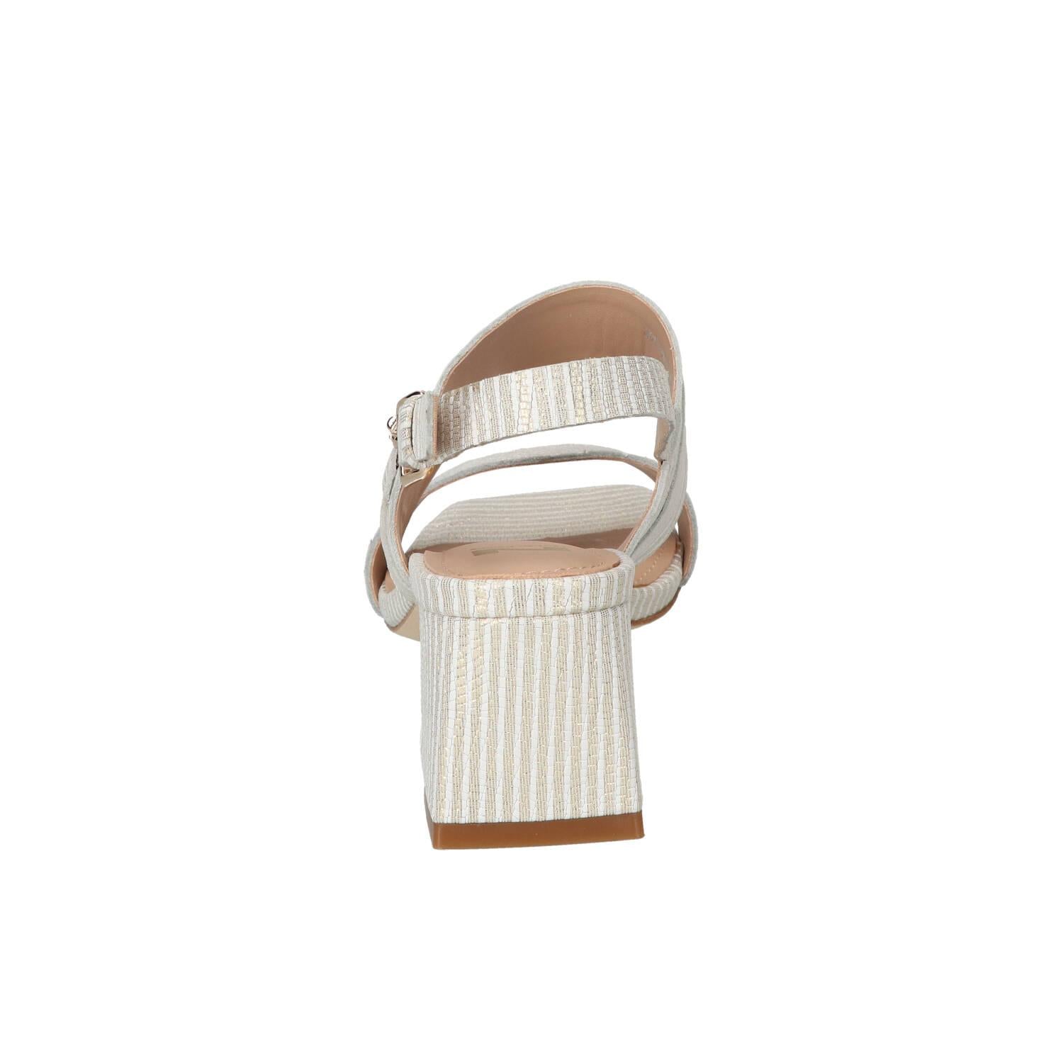 Sandalen, Goud