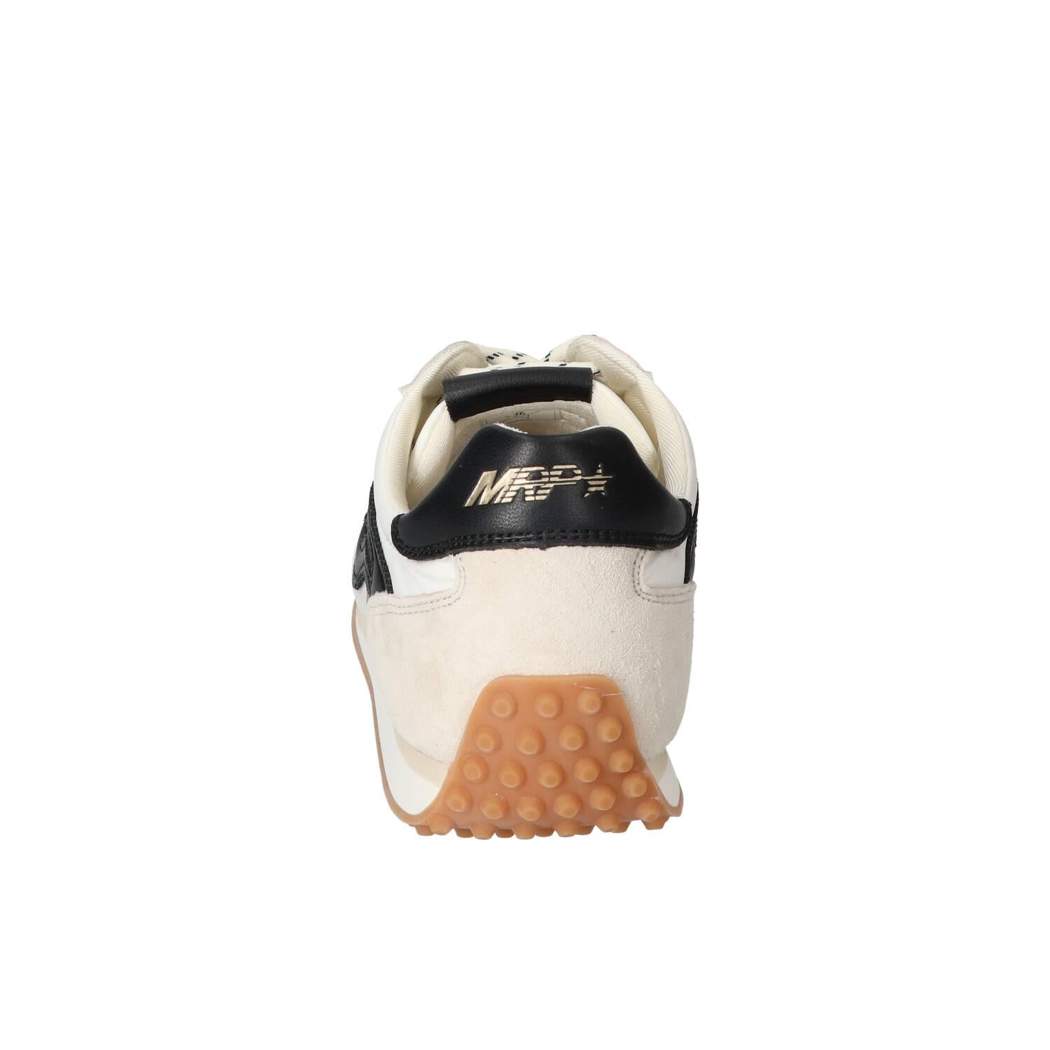 Sneakers, Wit