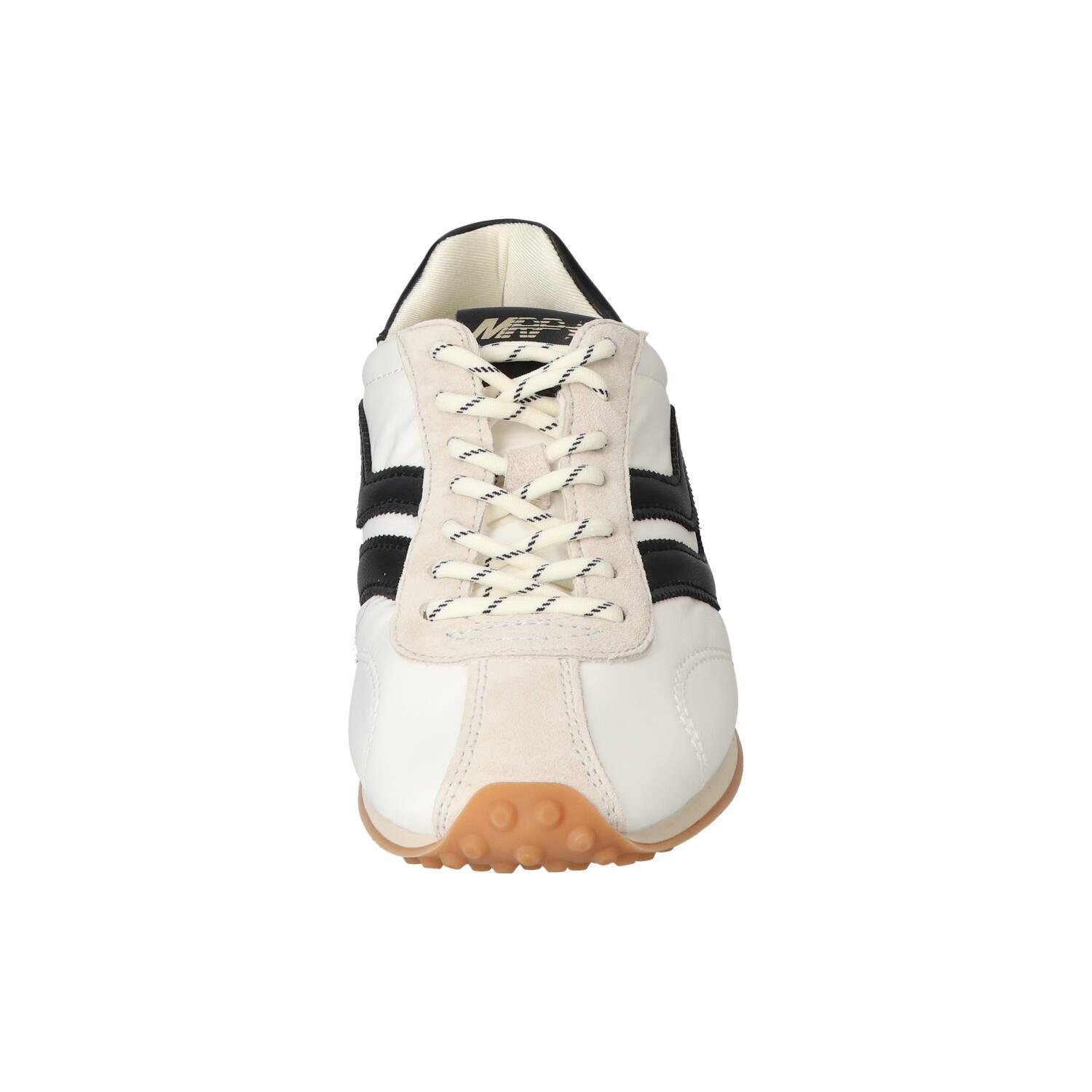 Sneakers, Wit