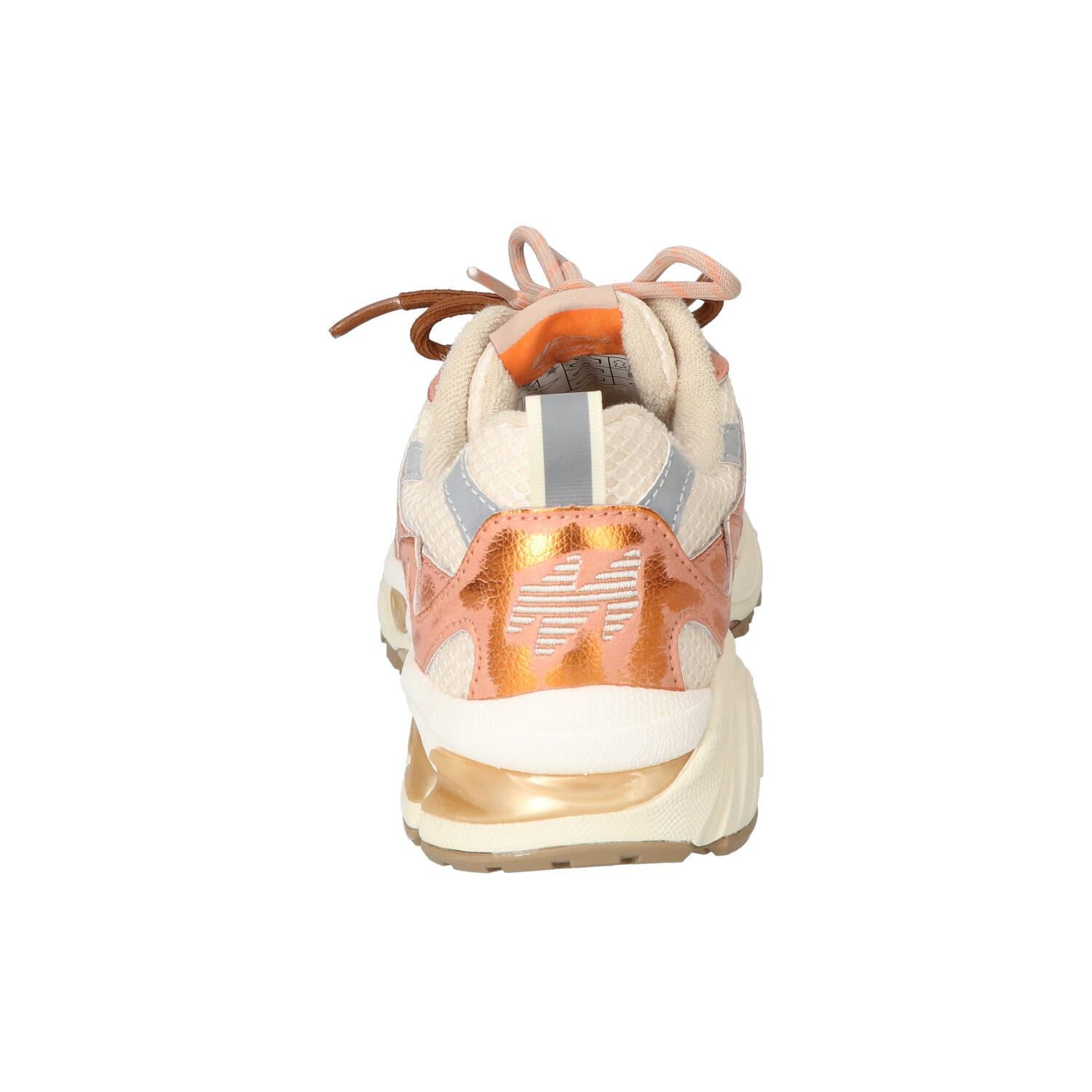 Sneakers, Oranje