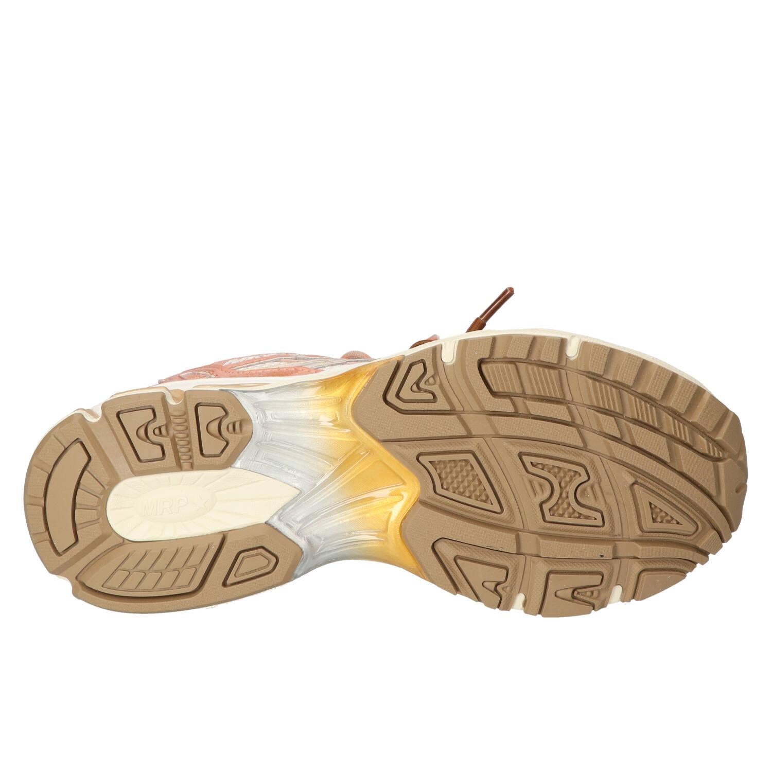 Sneakers, Oranje