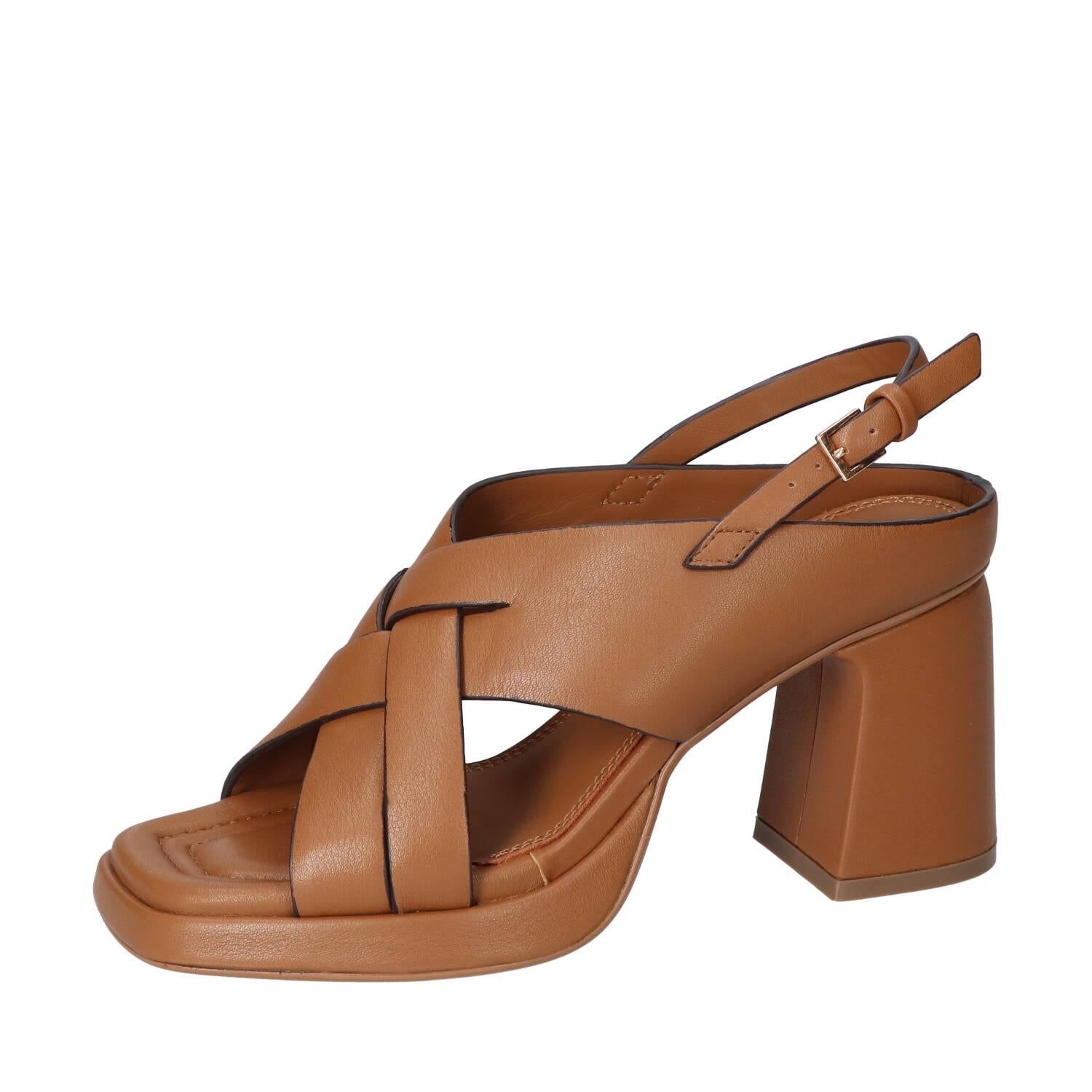 Sandalen, Cognac