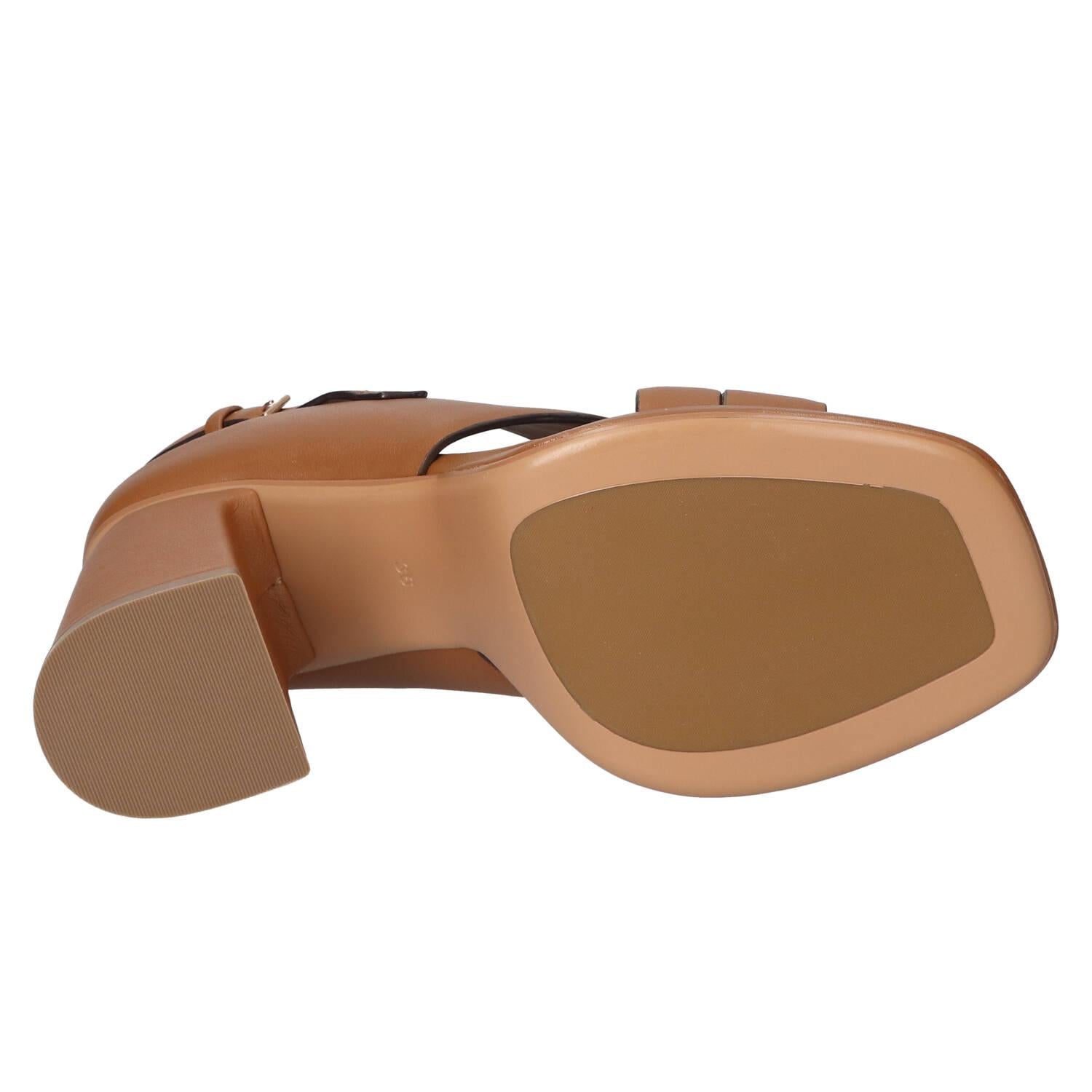 Sandalen, Cognac
