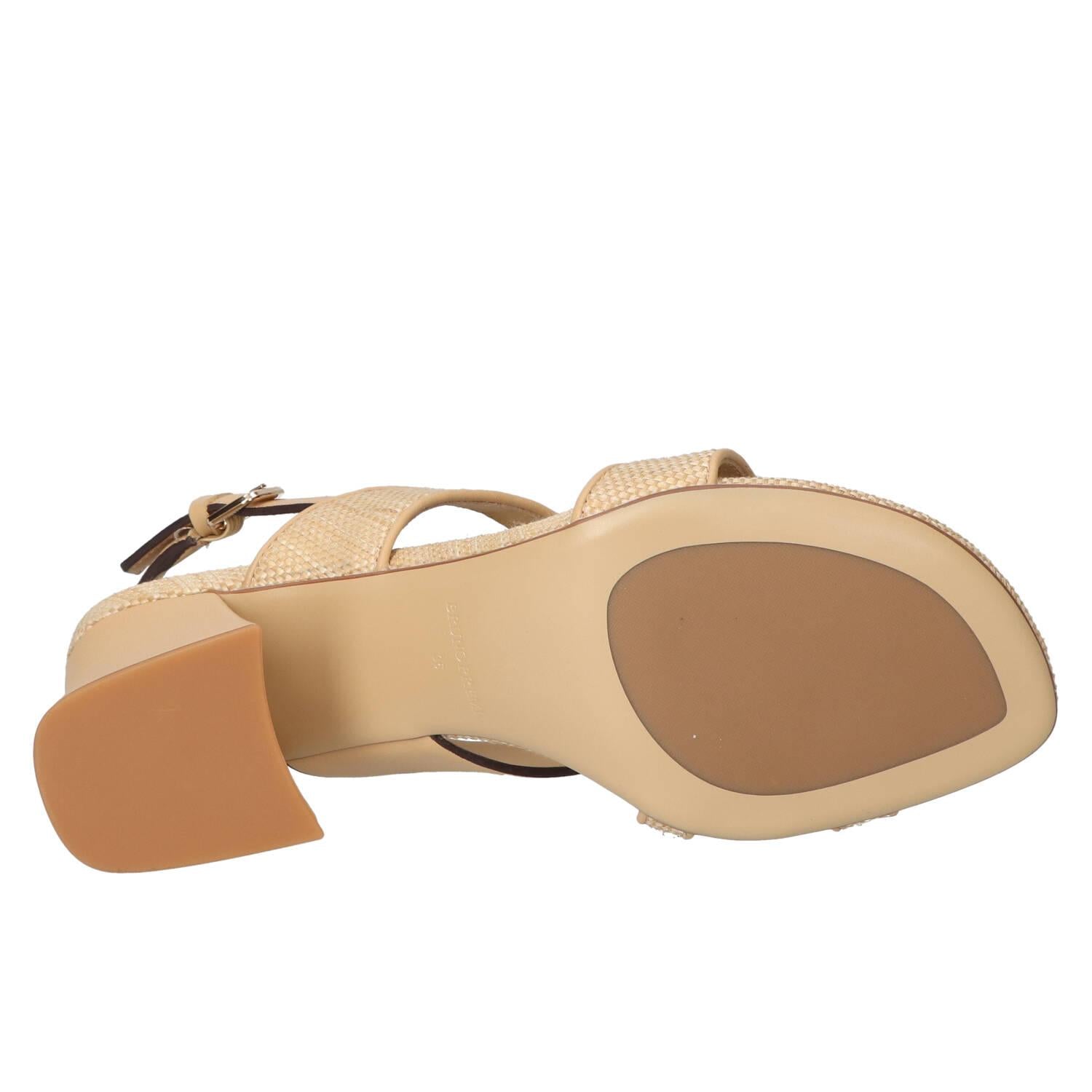 Sandalen, Cognac