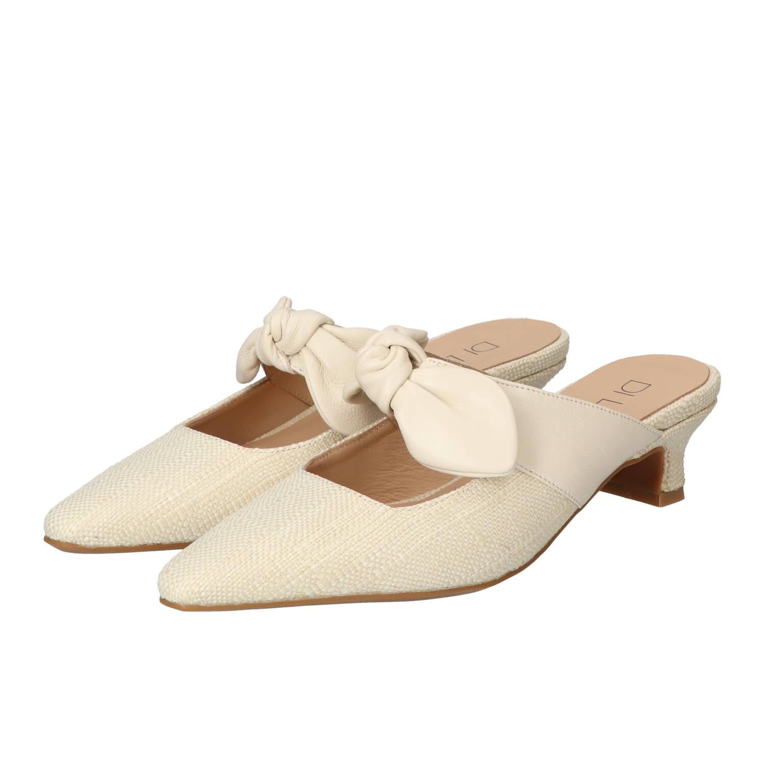 Muilen, Off White