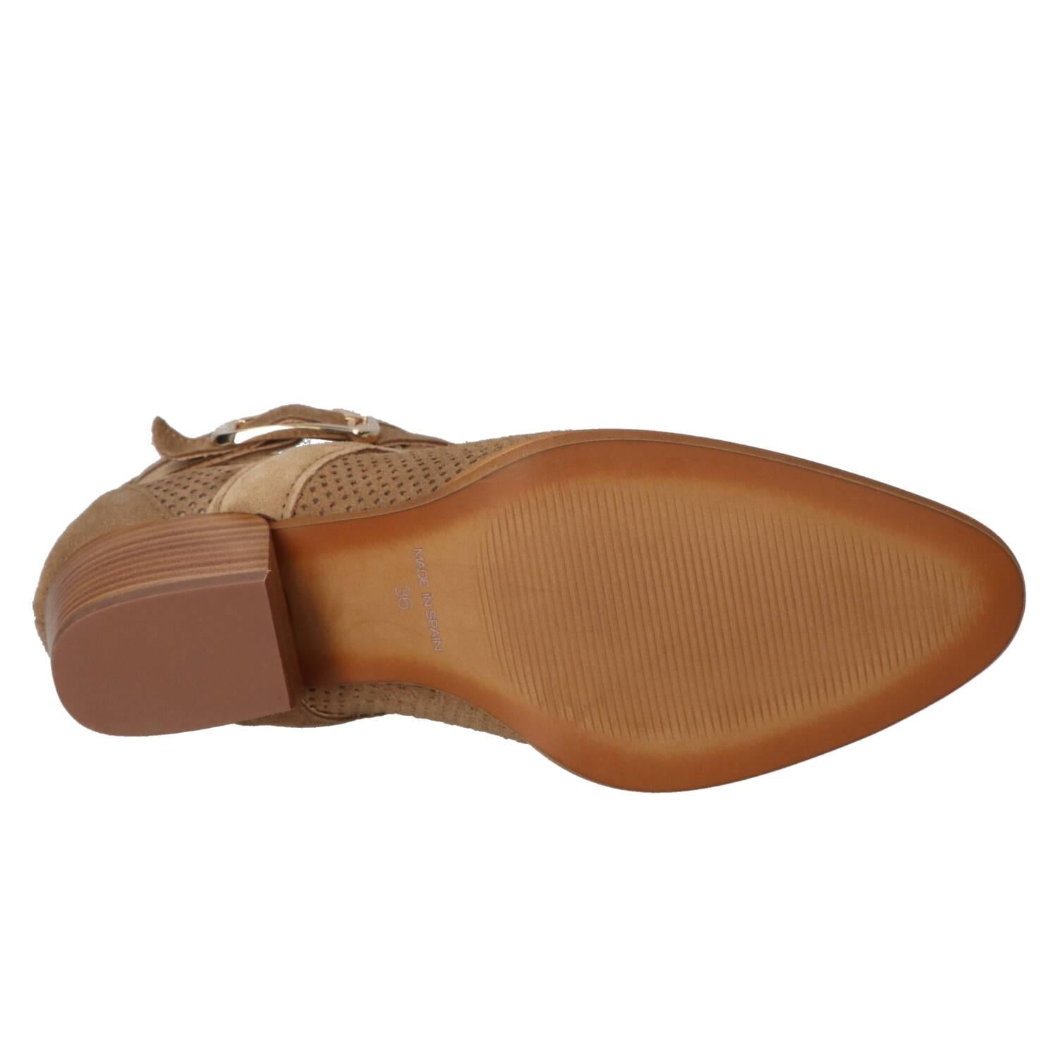 Booties, Cognac