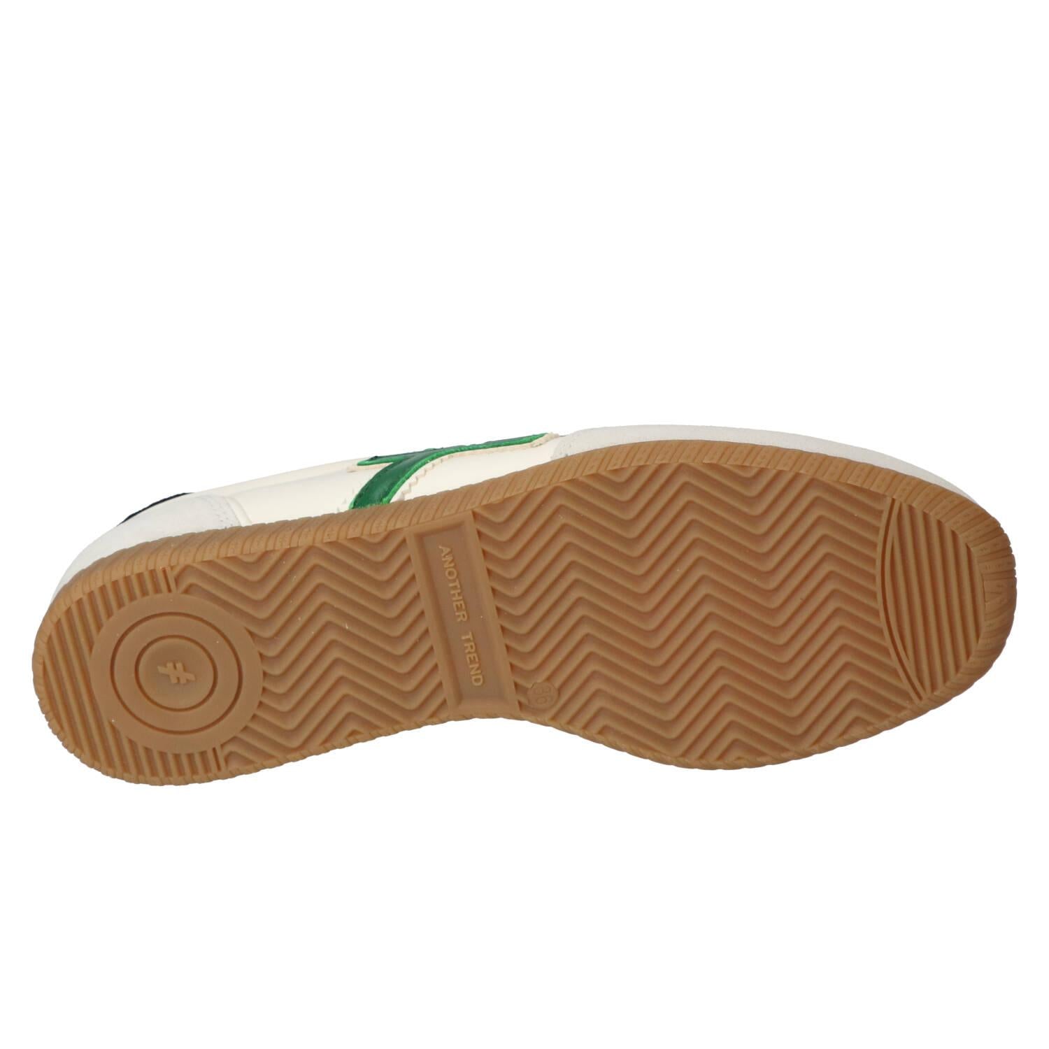 Sneakers, Wit