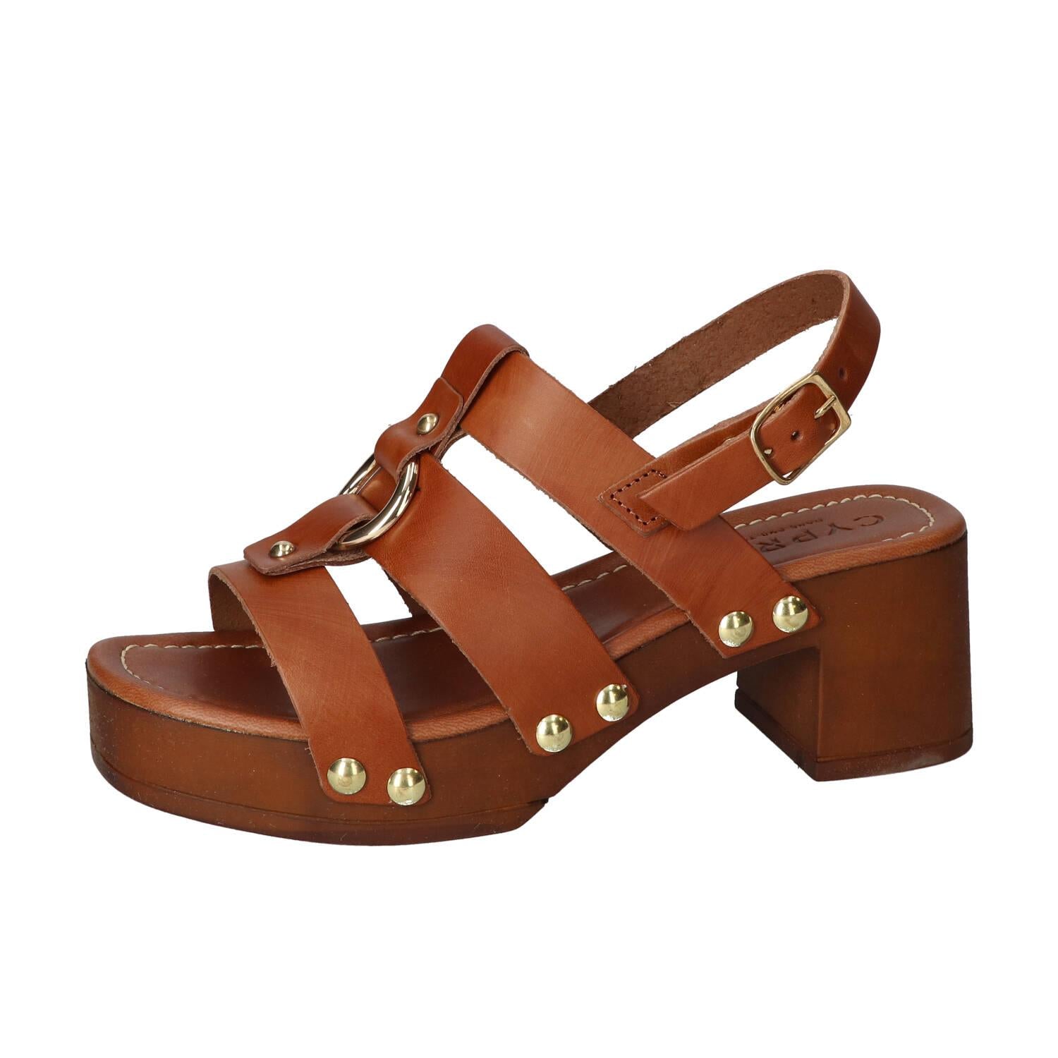 Sandalen, Cognac