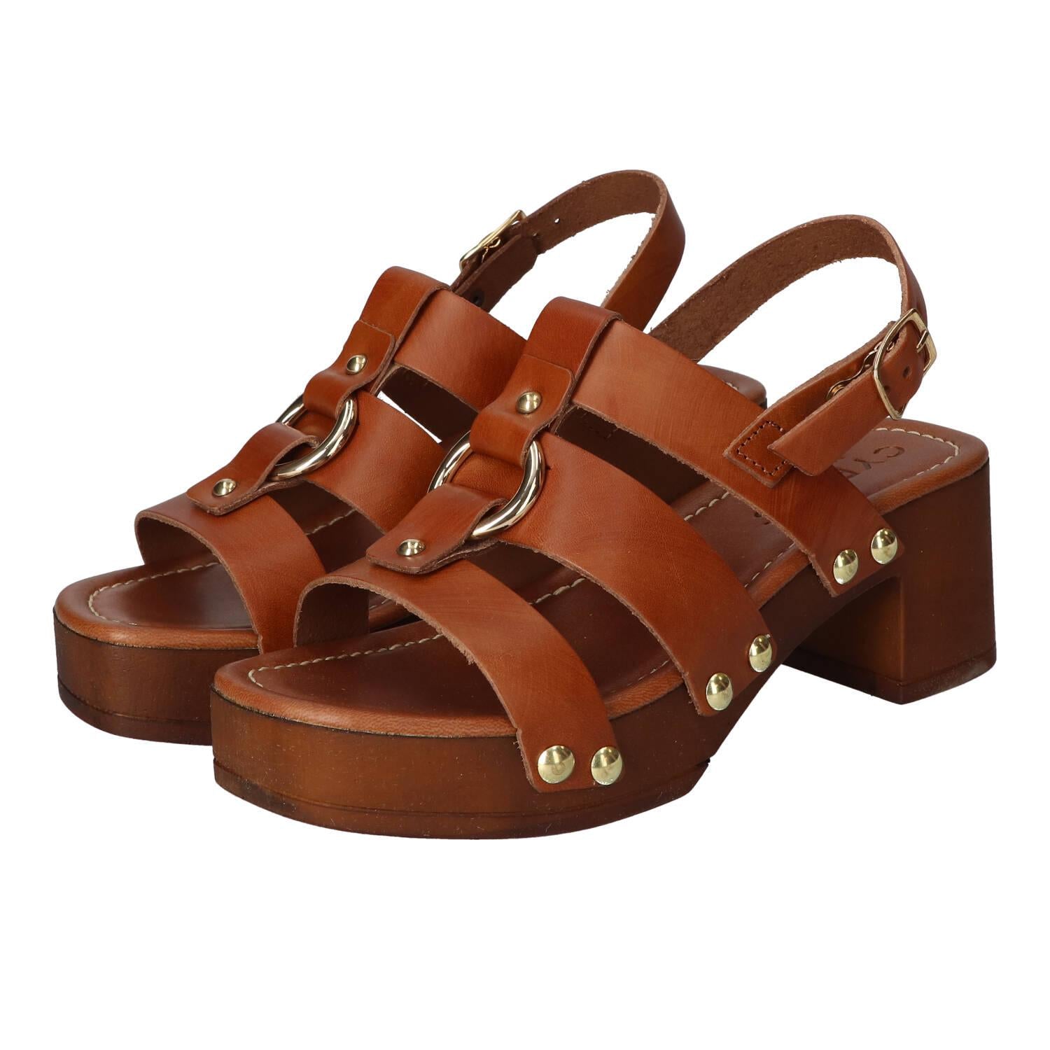 Sandalen, Cognac
