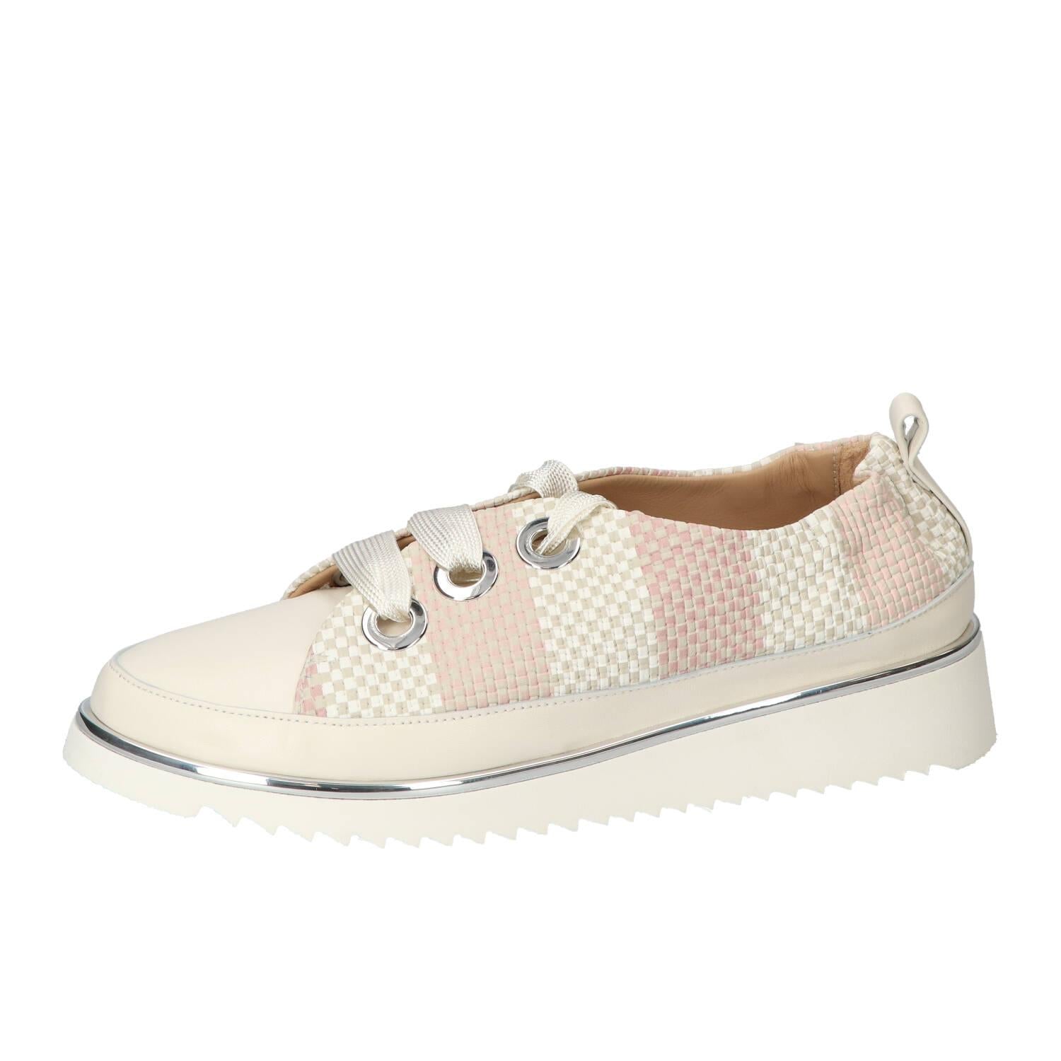 Veterschoenen, Roze