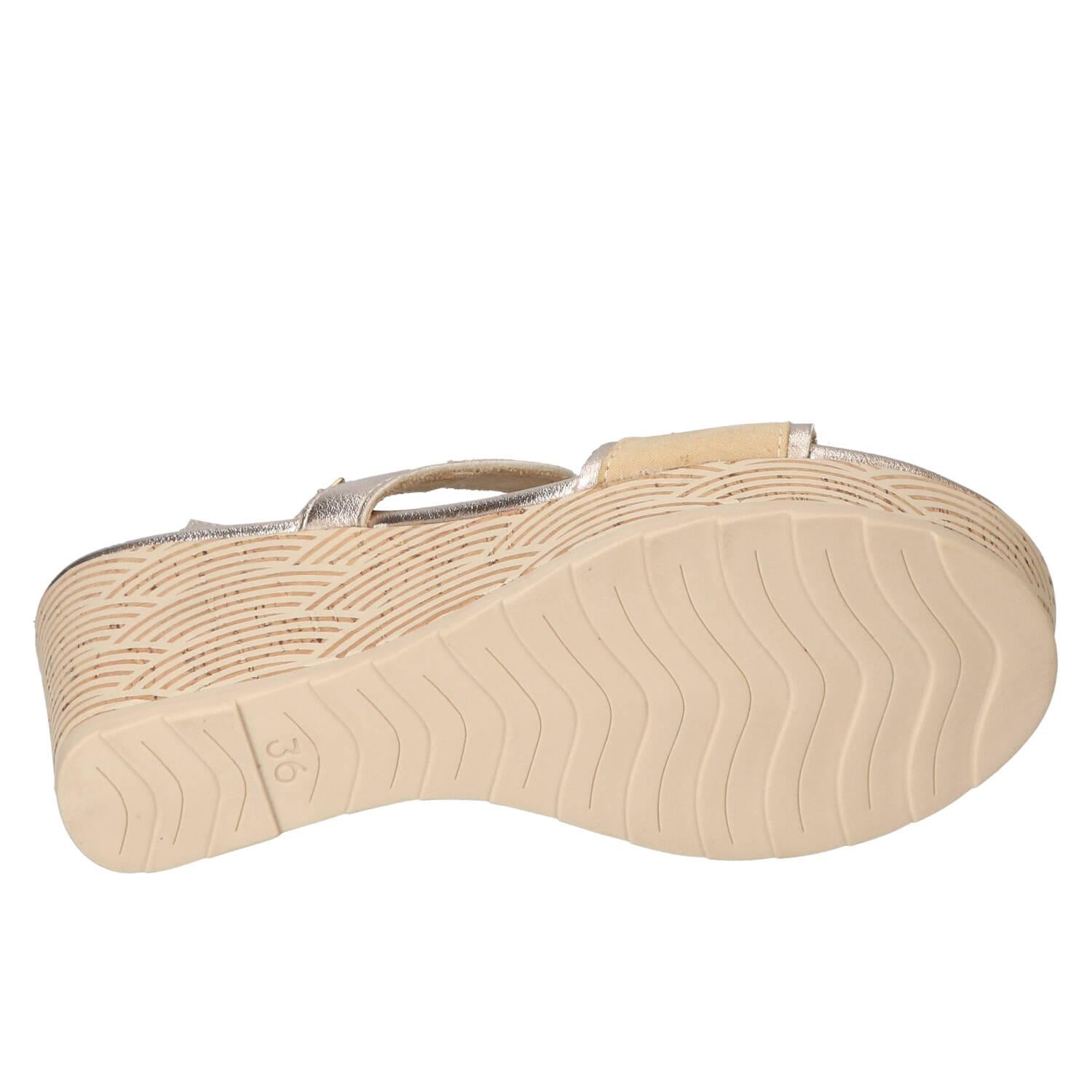 Sandalen, Goud