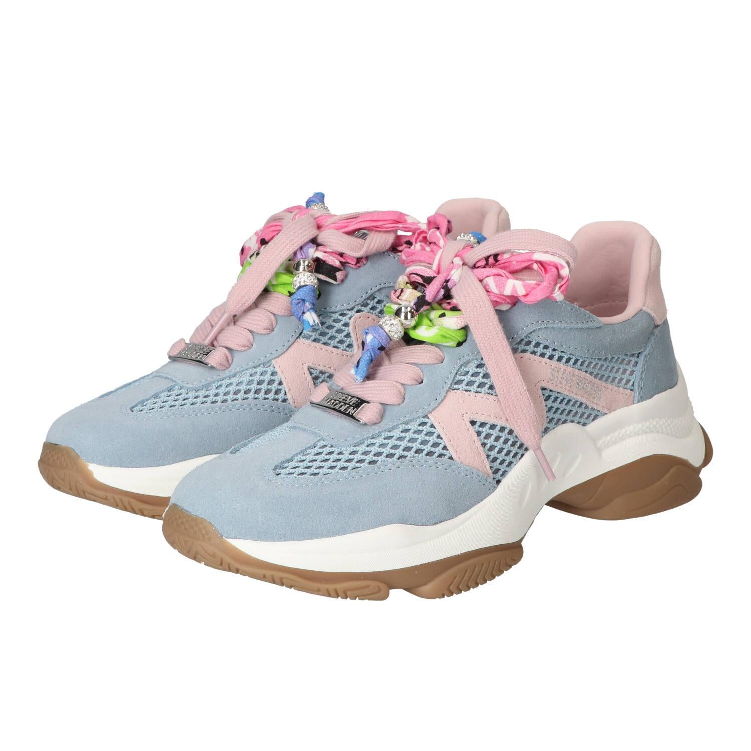 Sneakers, Lichtblauw