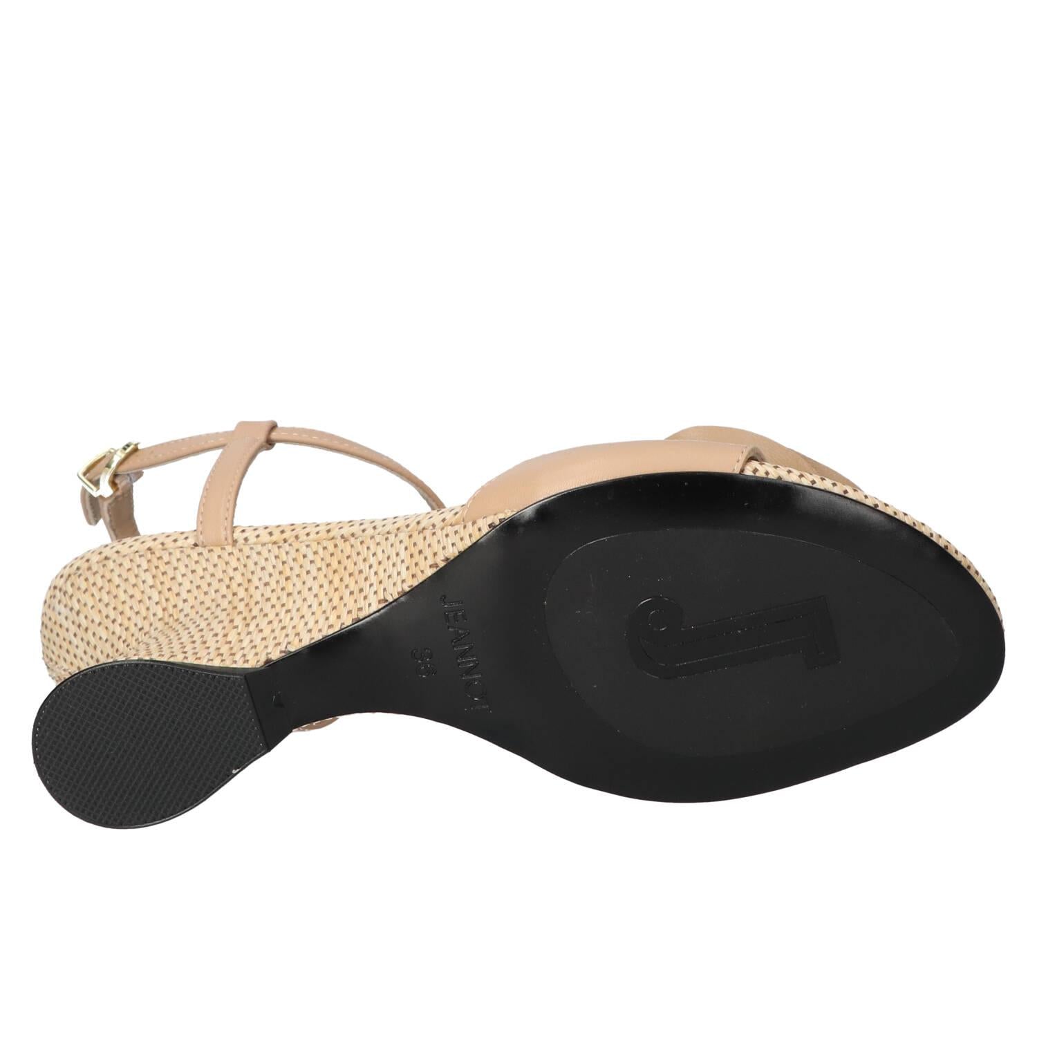 Sandalen, Lichtbeige