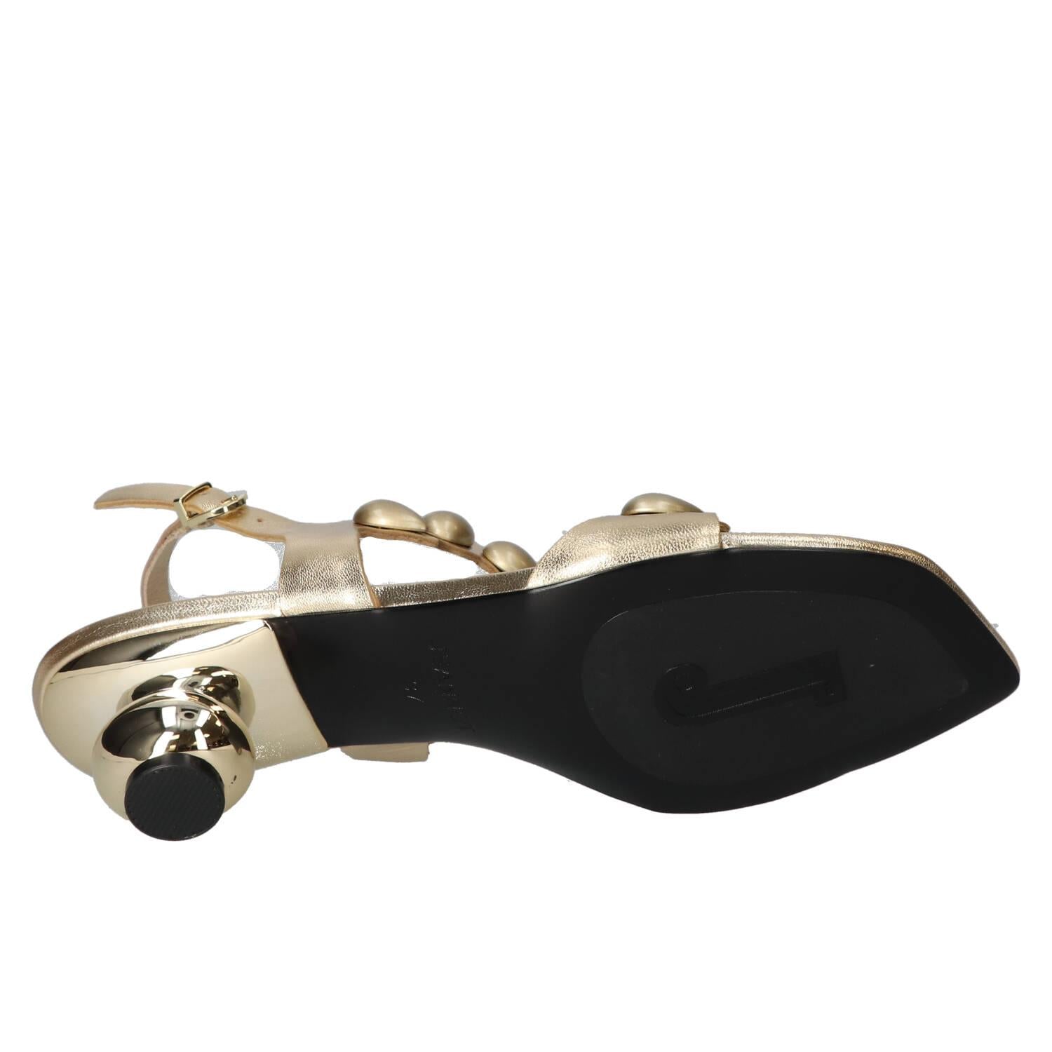 Sandalen, Goud