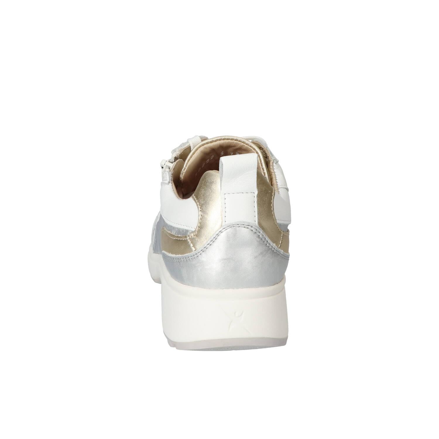 Sneakers, Wit