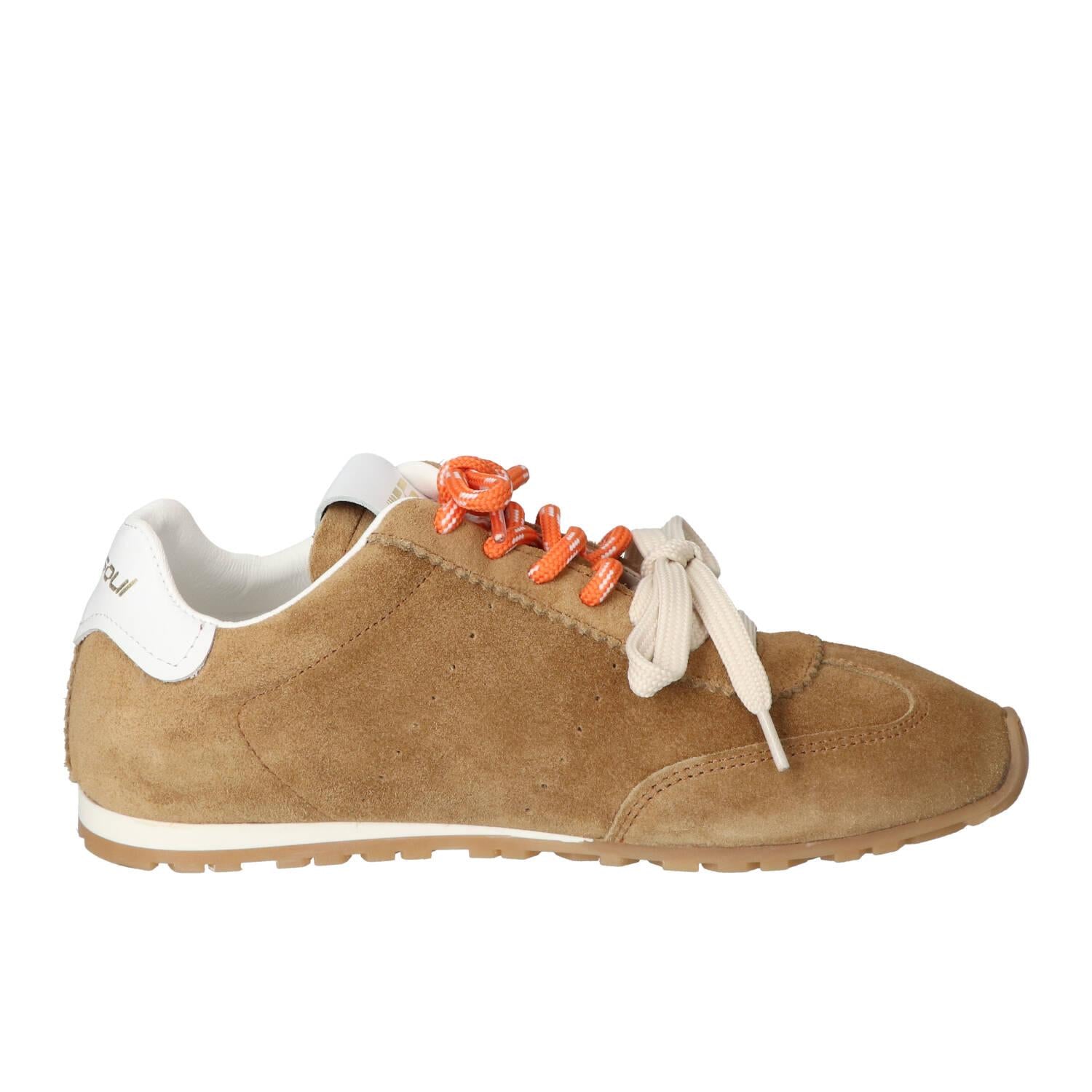 Sneakers, Cognac