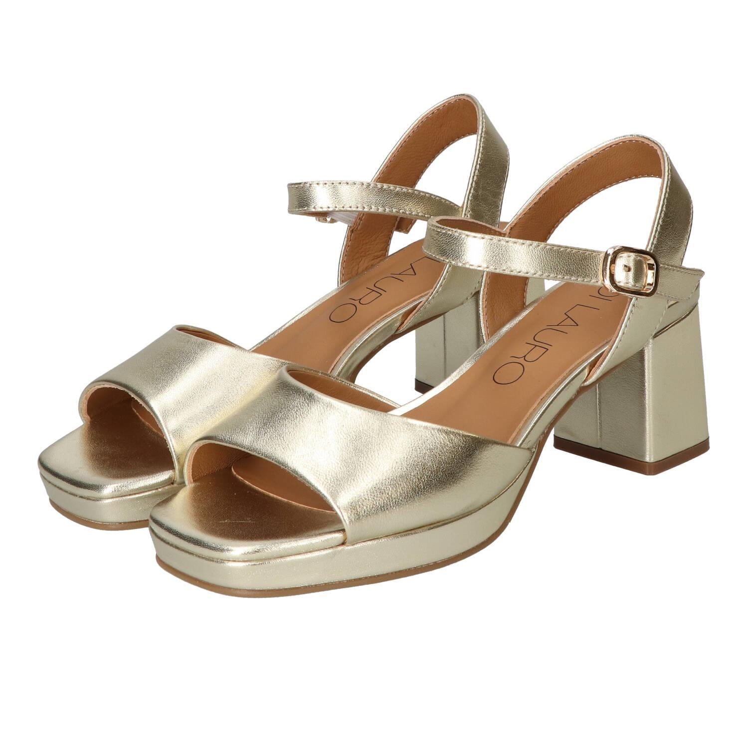 Sandalen, Goud