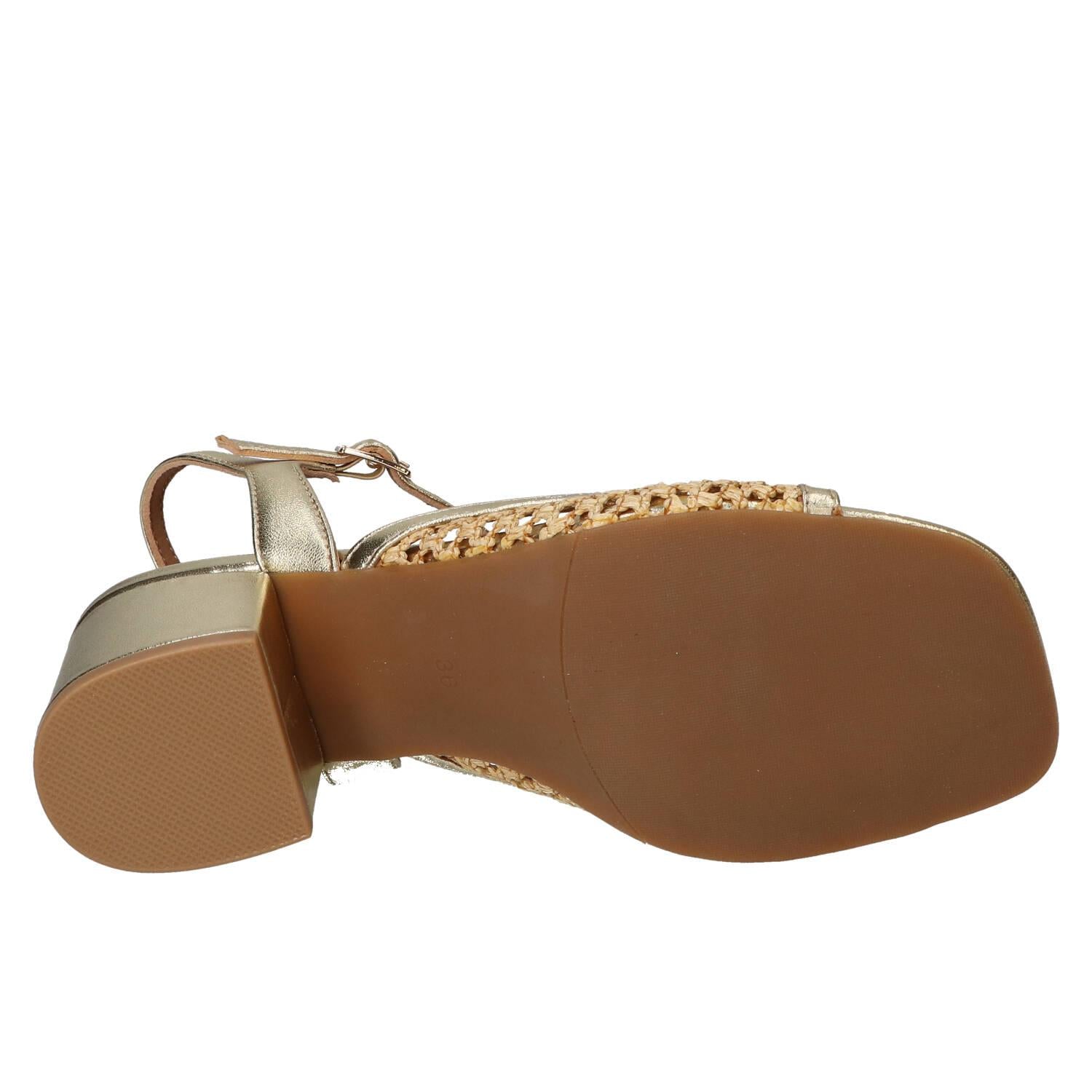 Sandalen, Goud